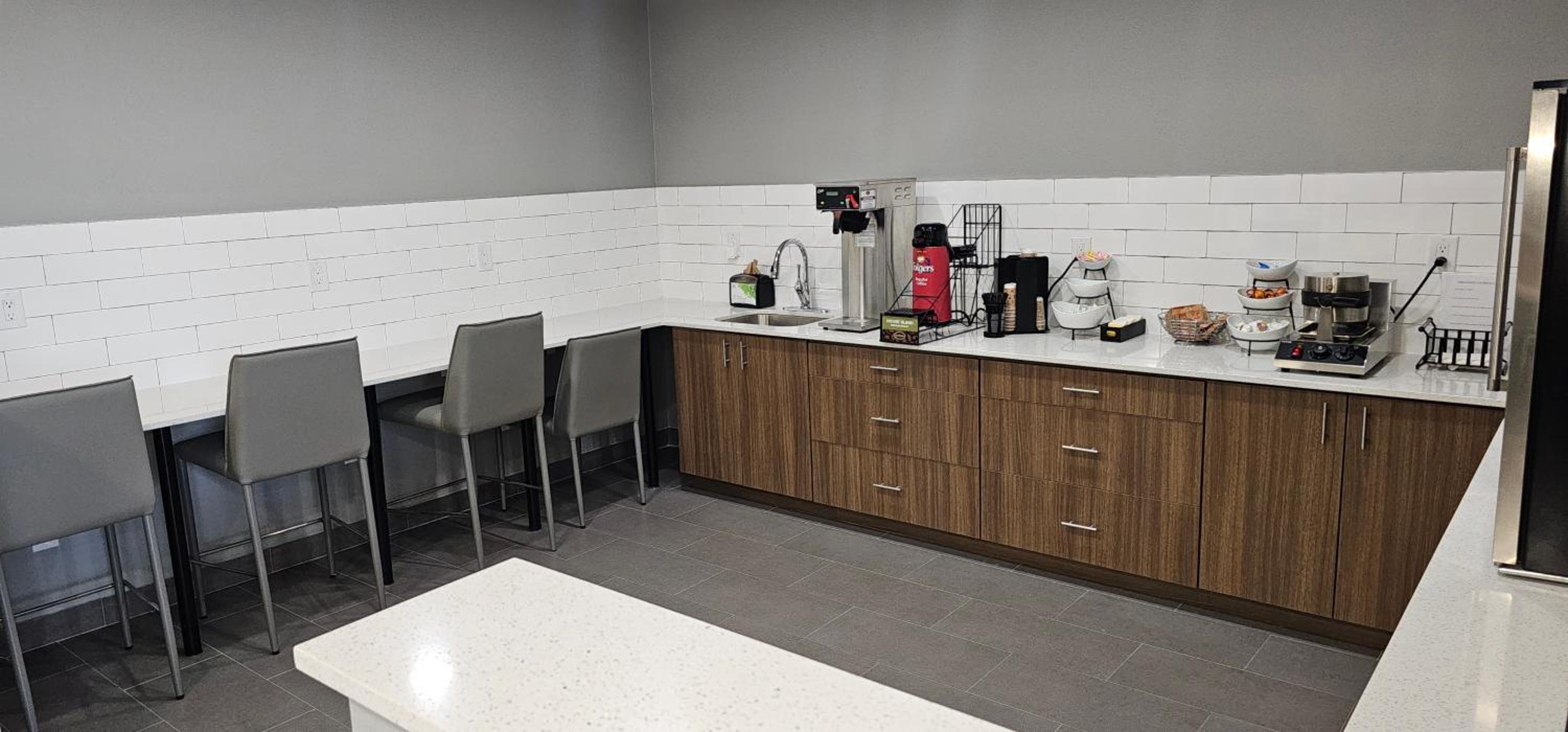 Microtel Inn & Suites by Wyndham Tulsa - Catoosa Route 66