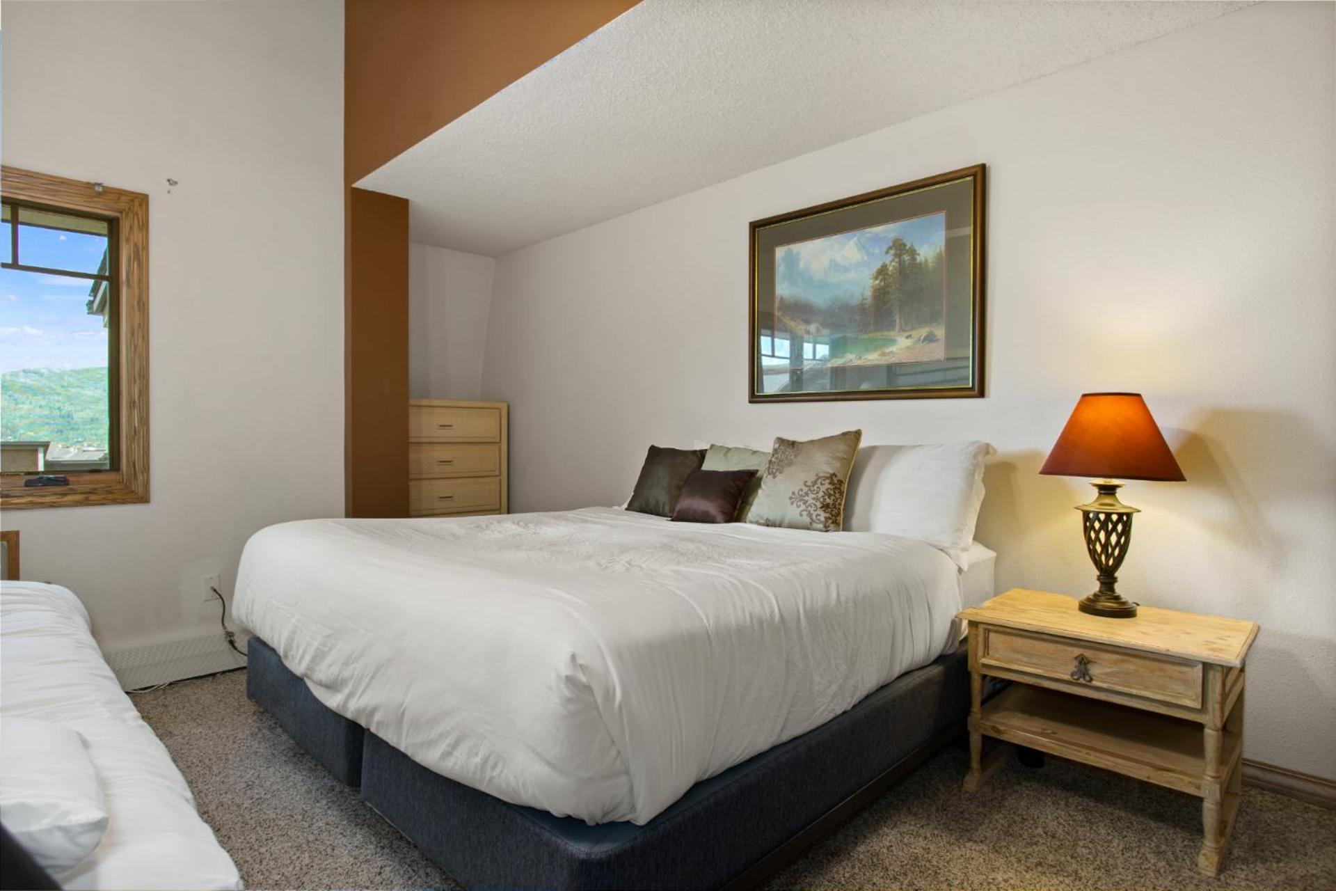 Outdoor Pool and Hot Tub, Air Conditioned, 135 Steps From Ski Access view 4