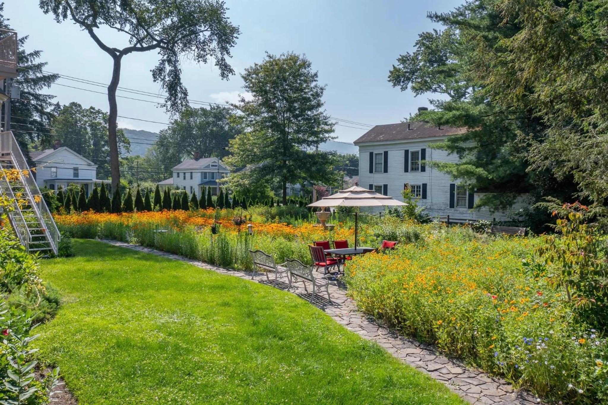 Wainwright Inn