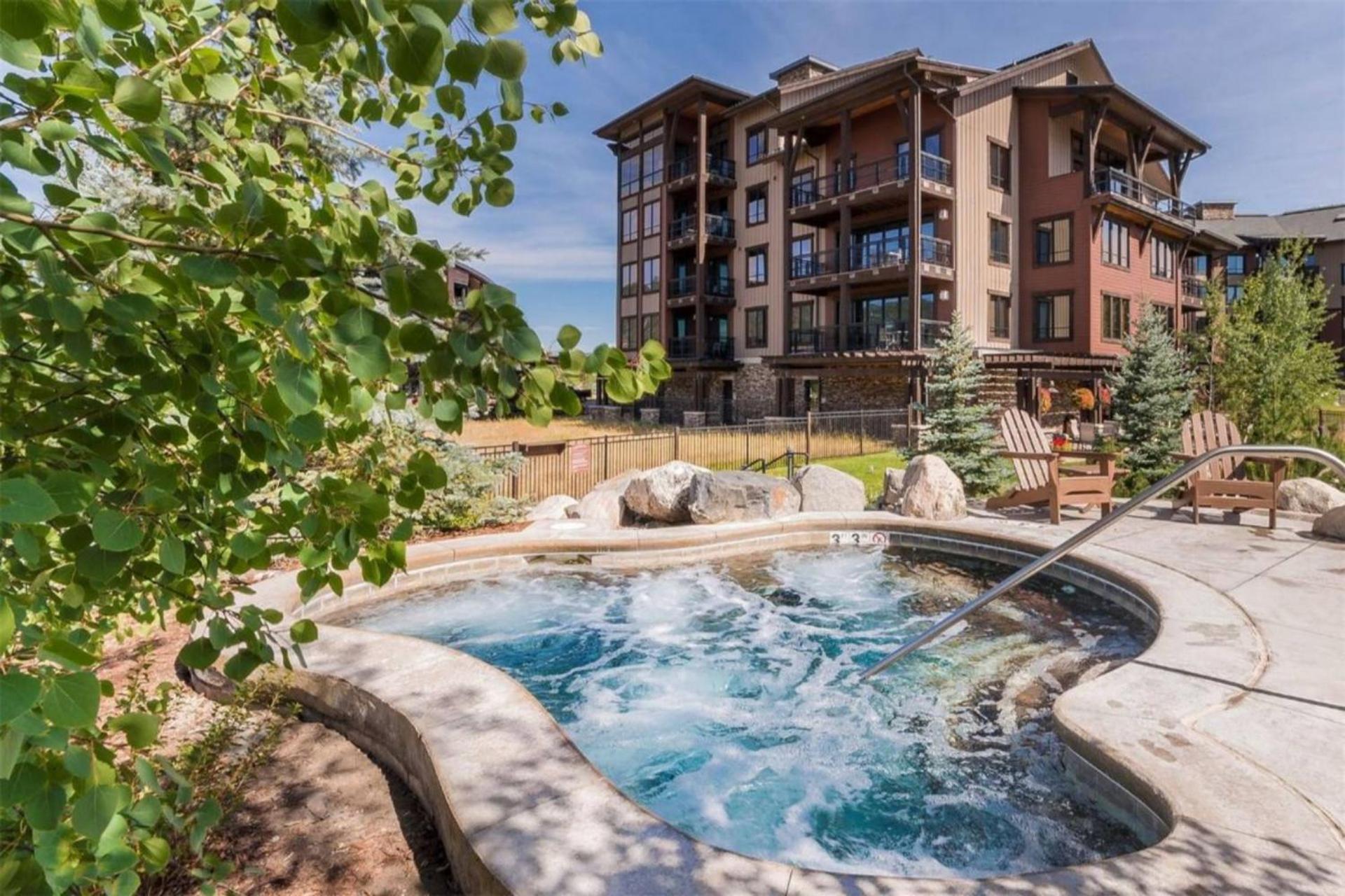 Air Conditioning, Penthouse Condo1-Bedroom Plus Den
