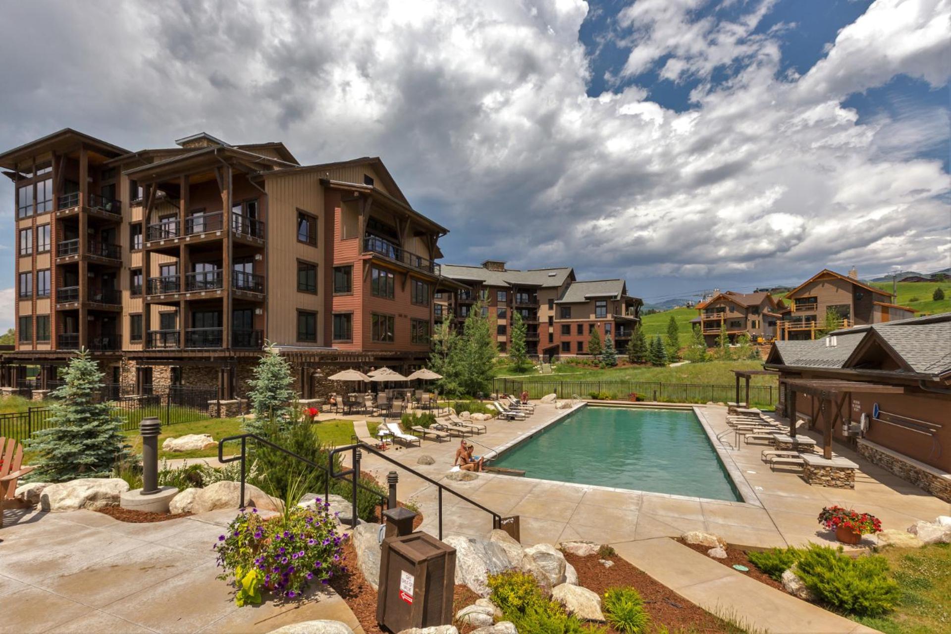 Air Conditioning, Penthouse Condo1-Bedroom Plus Den