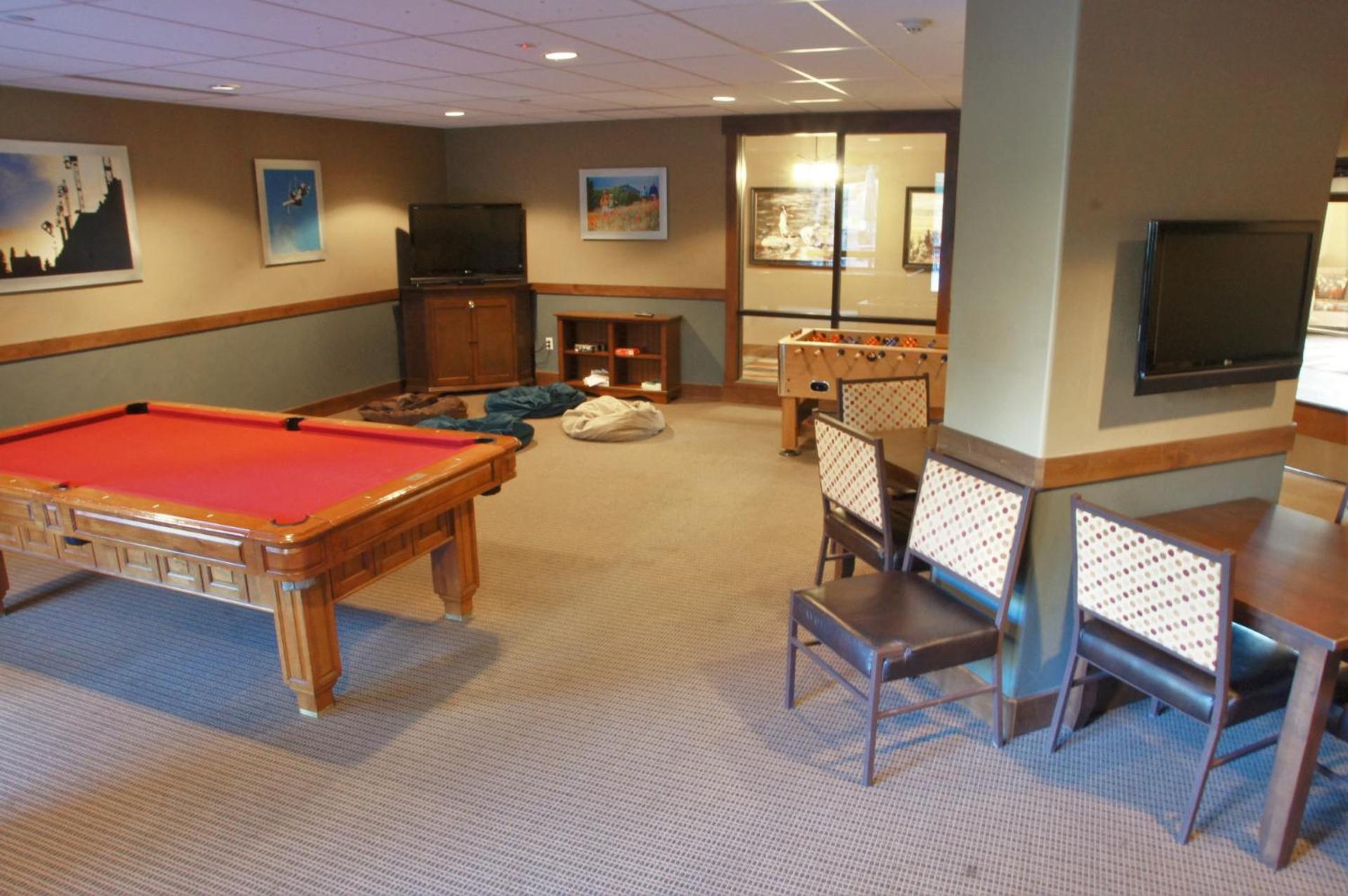 Air Conditioning, Penthouse Condo1-Bedroom Plus Den