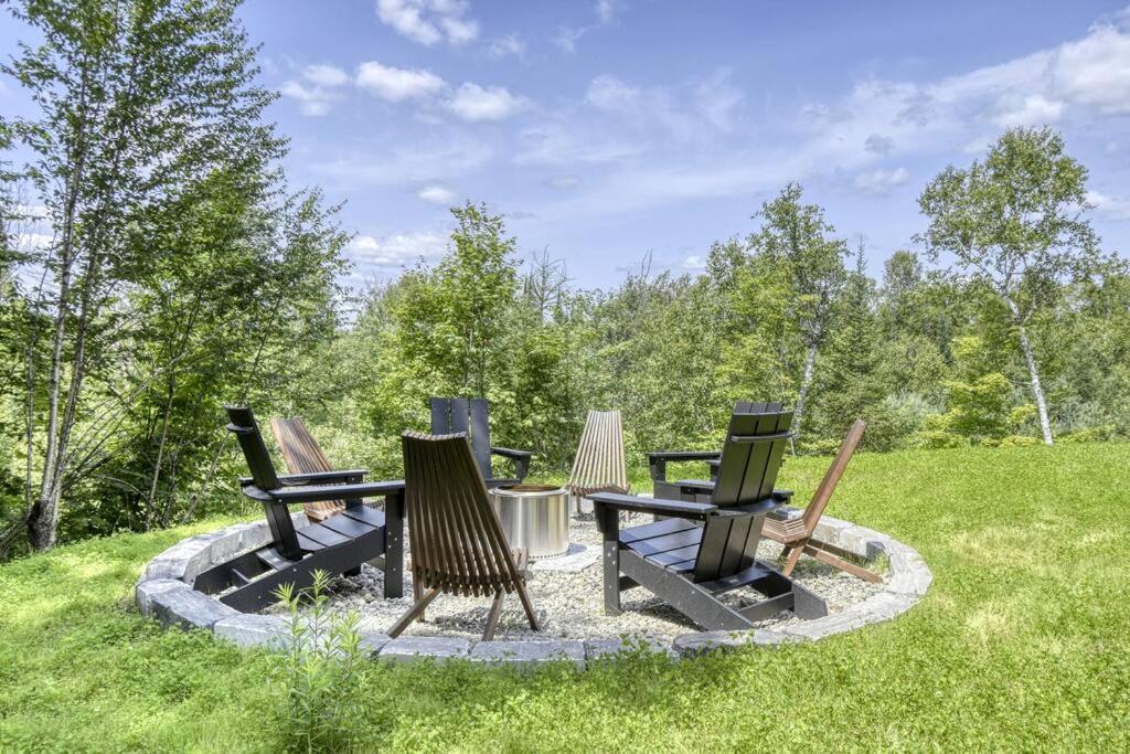 Ultra Luxurious Modern Oasis Private Spa Sauna