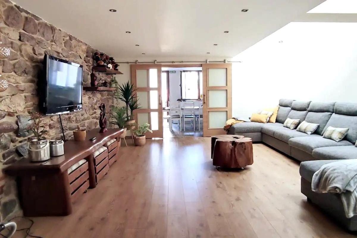 VIVIENDA RURAL PEROTXENEA LANDETXEA - una casa rural con jardín y barbacoa ideal para grupos y familias que quieren descubrir y disfrutar el norte de Navar