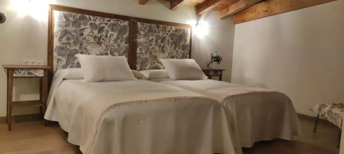 VIVIENDA RURAL PEROTXENEA LANDETXEA - una casa rural con jardín y barbacoa ideal para grupos y familias que quieren descubrir y disfrutar el norte de Navar
