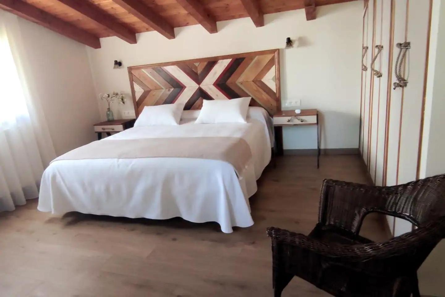 VIVIENDA RURAL PEROTXENEA LANDETXEA - una casa rural con jardín y barbacoa ideal para grupos y familias que quieren descubrir y disfrutar el norte de Navar