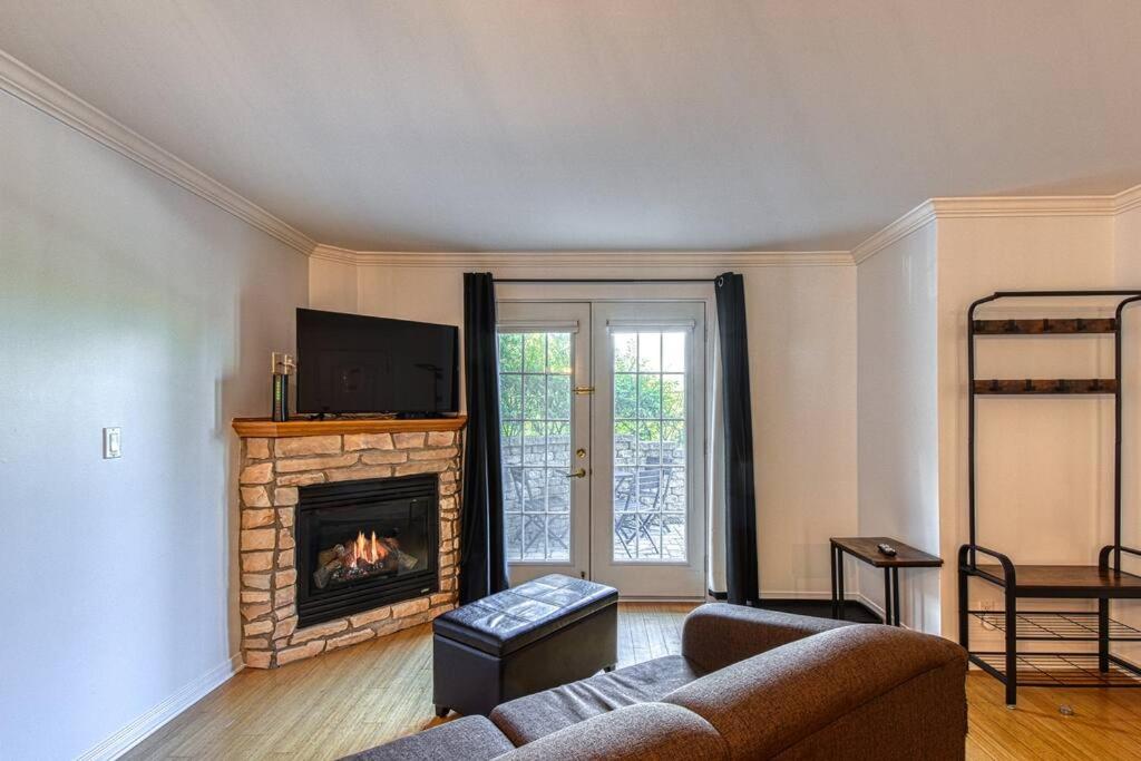 Cozy Loft in the Heart of Saint-Sauveur Village