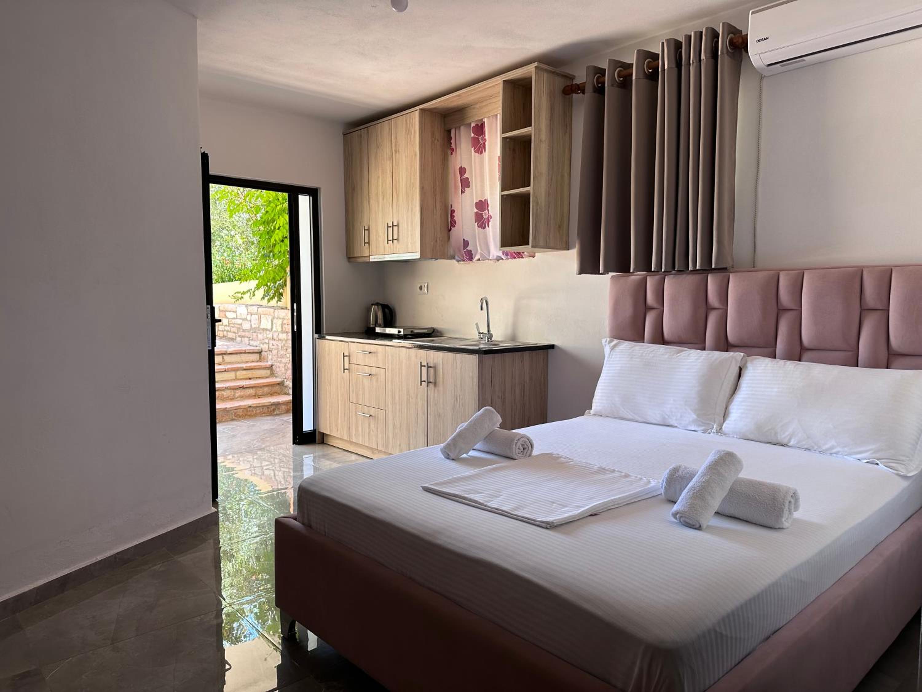 Laura Guest House