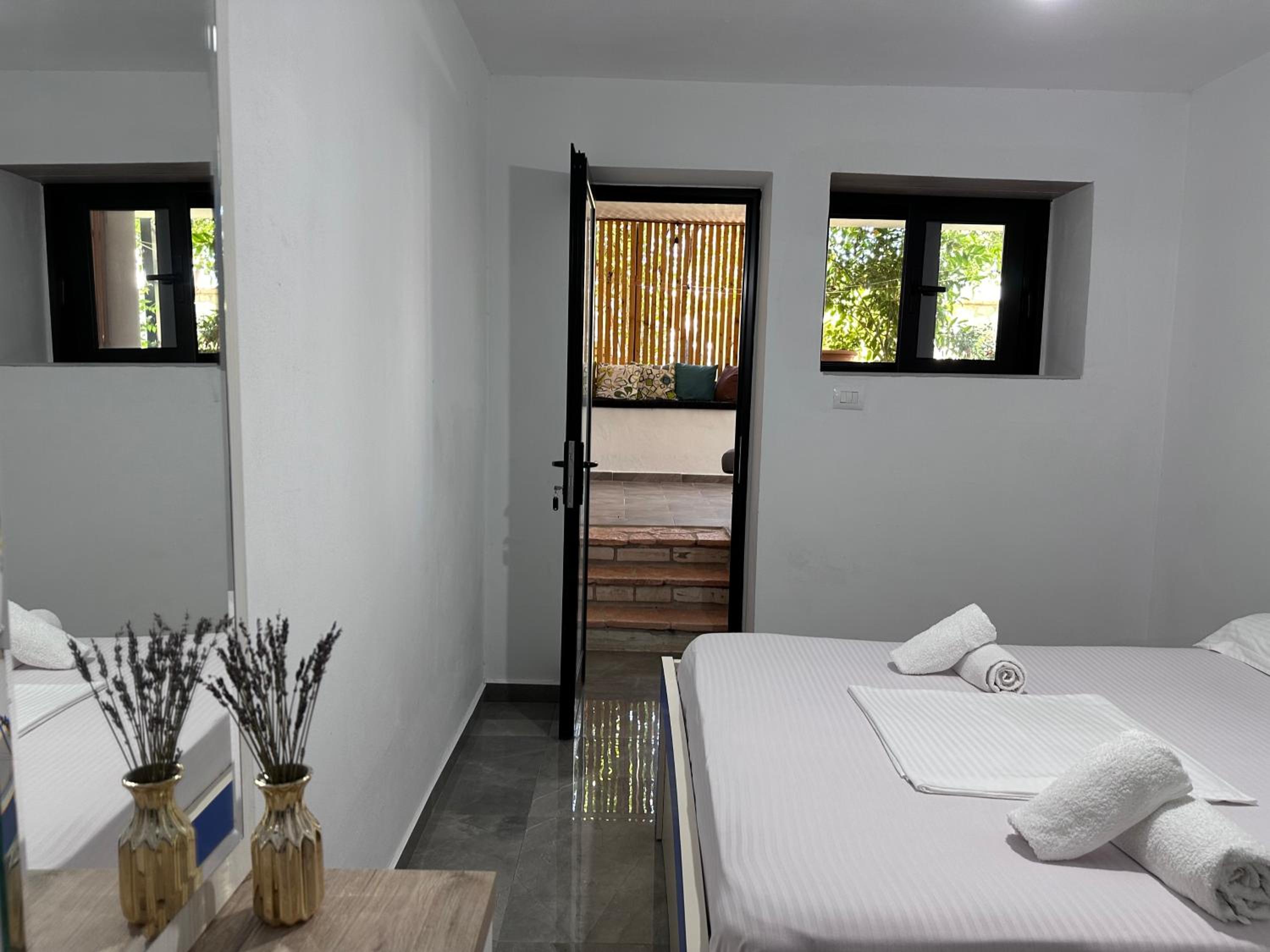 Laura Guest House