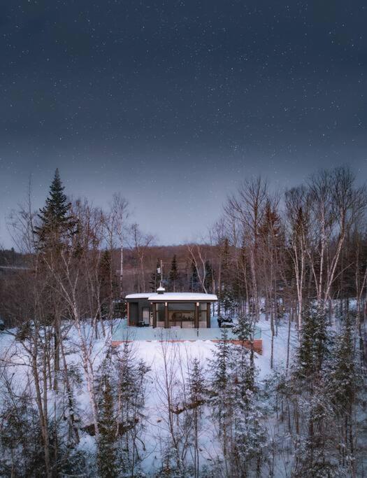 Scandi inspired chalet Mont Tremblant views and spa