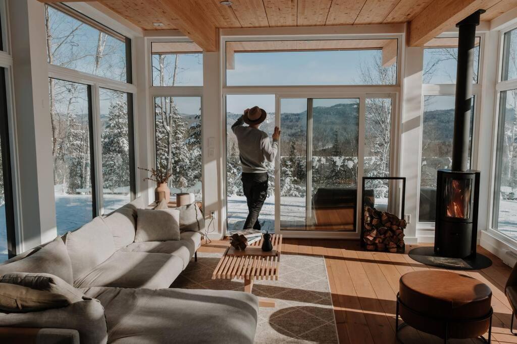Scandi inspired chalet Mont Tremblant views and spa