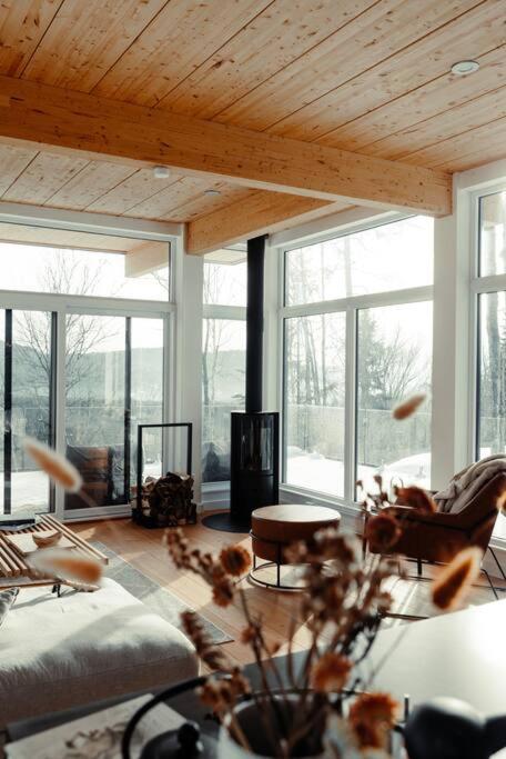 Scandi inspired chalet Mont Tremblant views and spa
