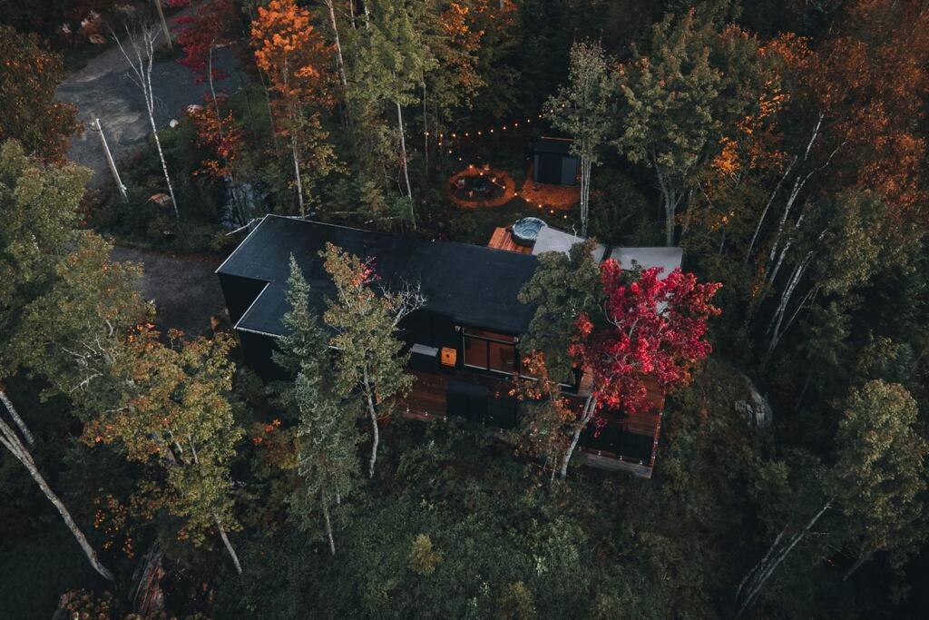 Scandi inspired chalet Mont Tremblant views and spa