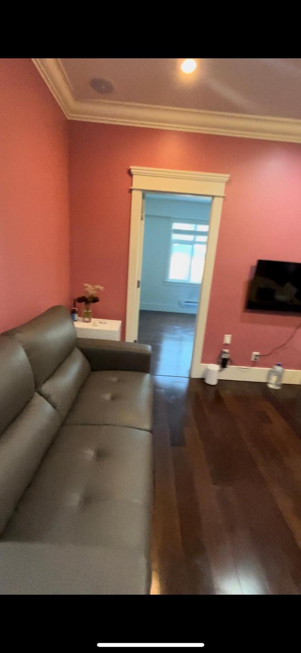 Cozy and Private Suite in Richmond