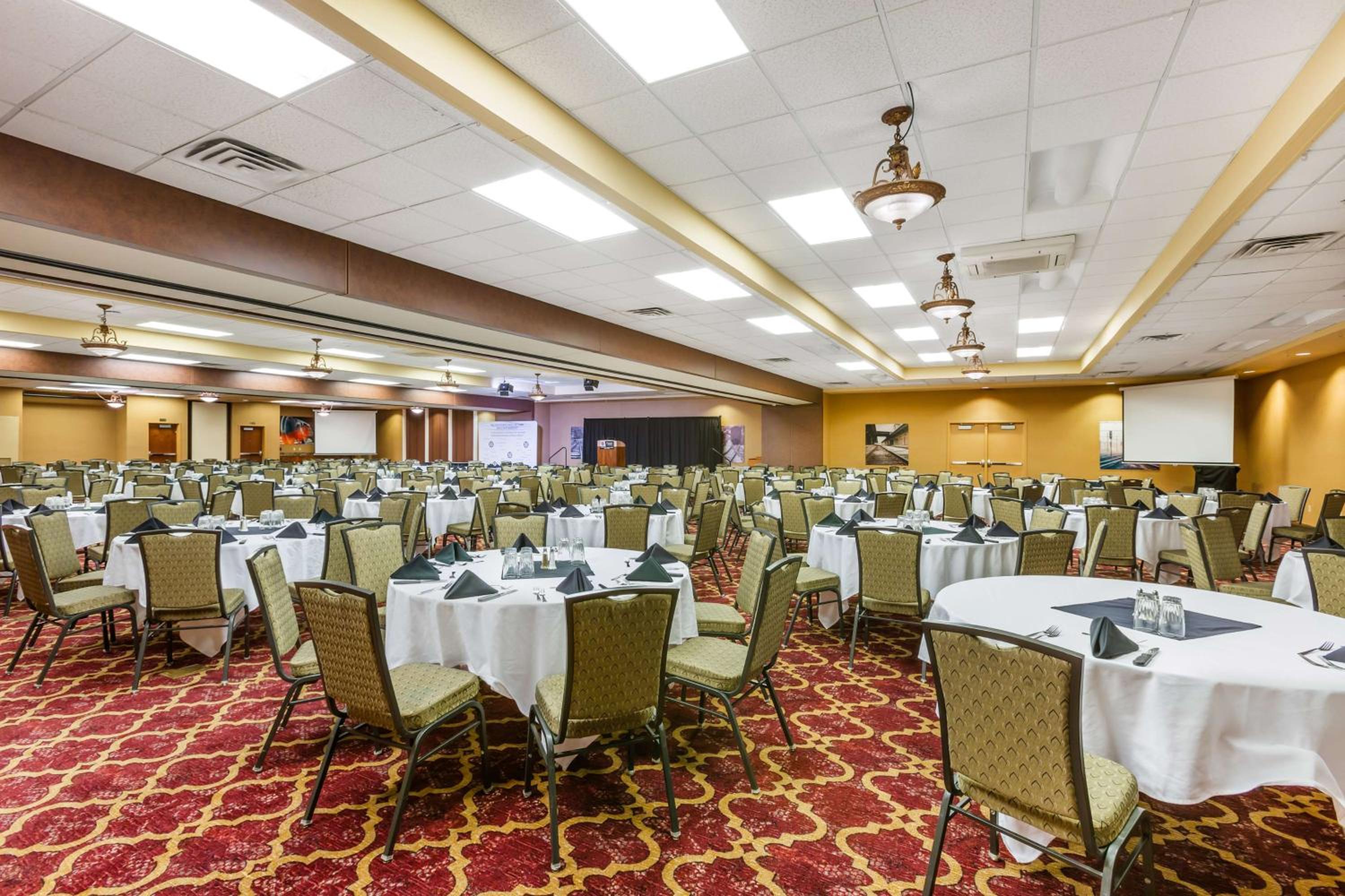 Helena Vacations - Best Western Premier Helena Great Northern Hotel - Property Image 5
