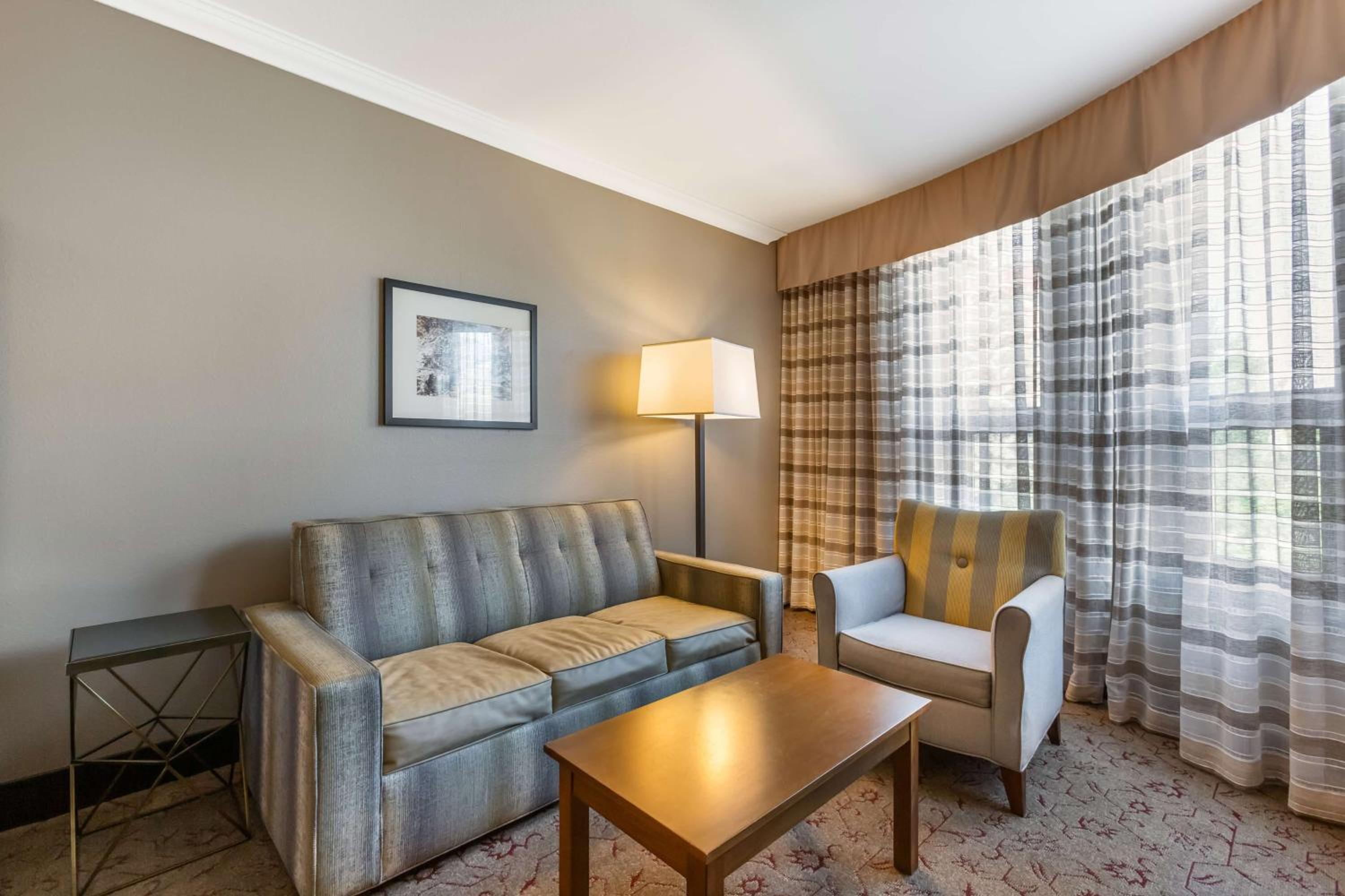 Helena Vacations - Best Western Premier Helena Great Northern Hotel - Property Image 12