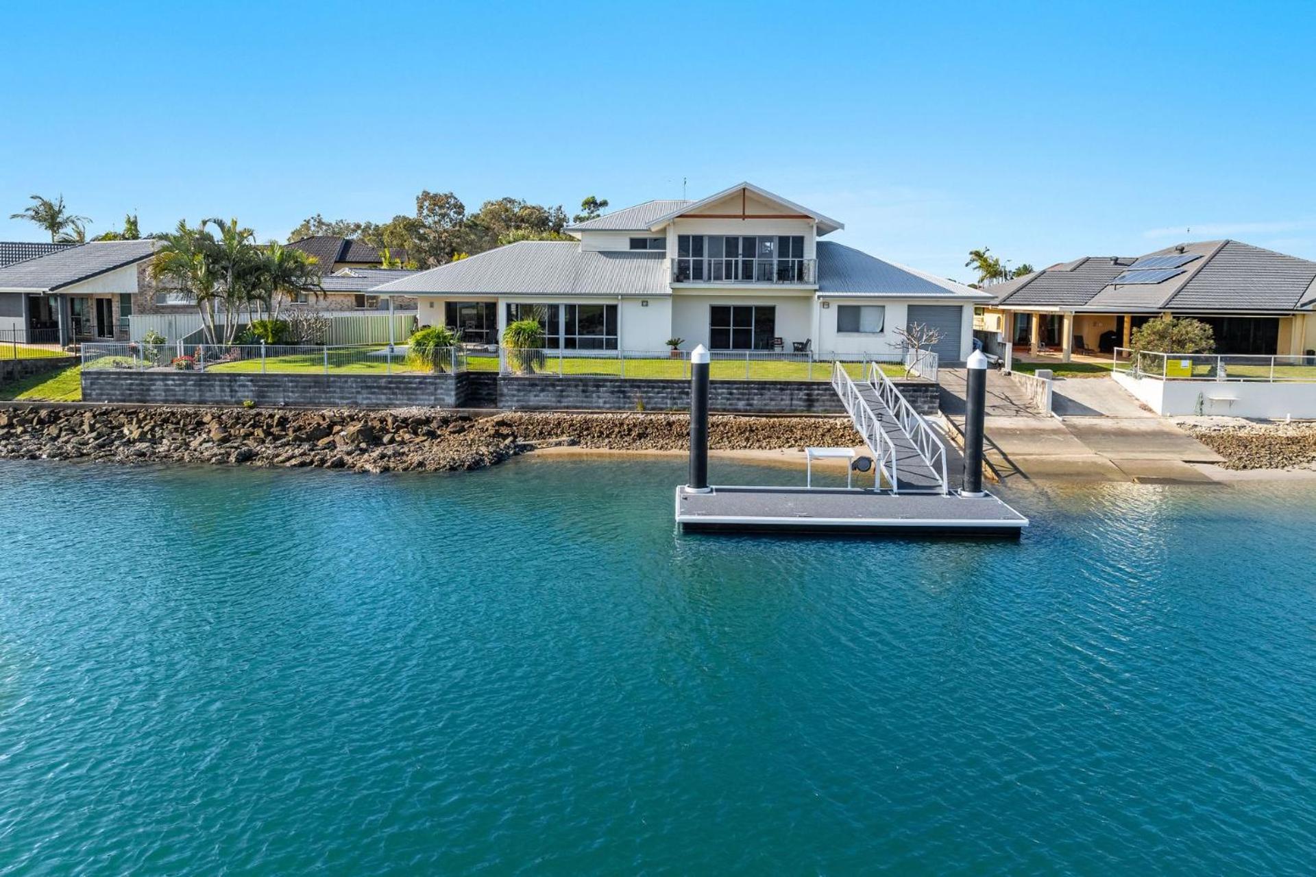 Jeffery River Retreat - Best Sunsets in Yamba - Holiday Yamba
