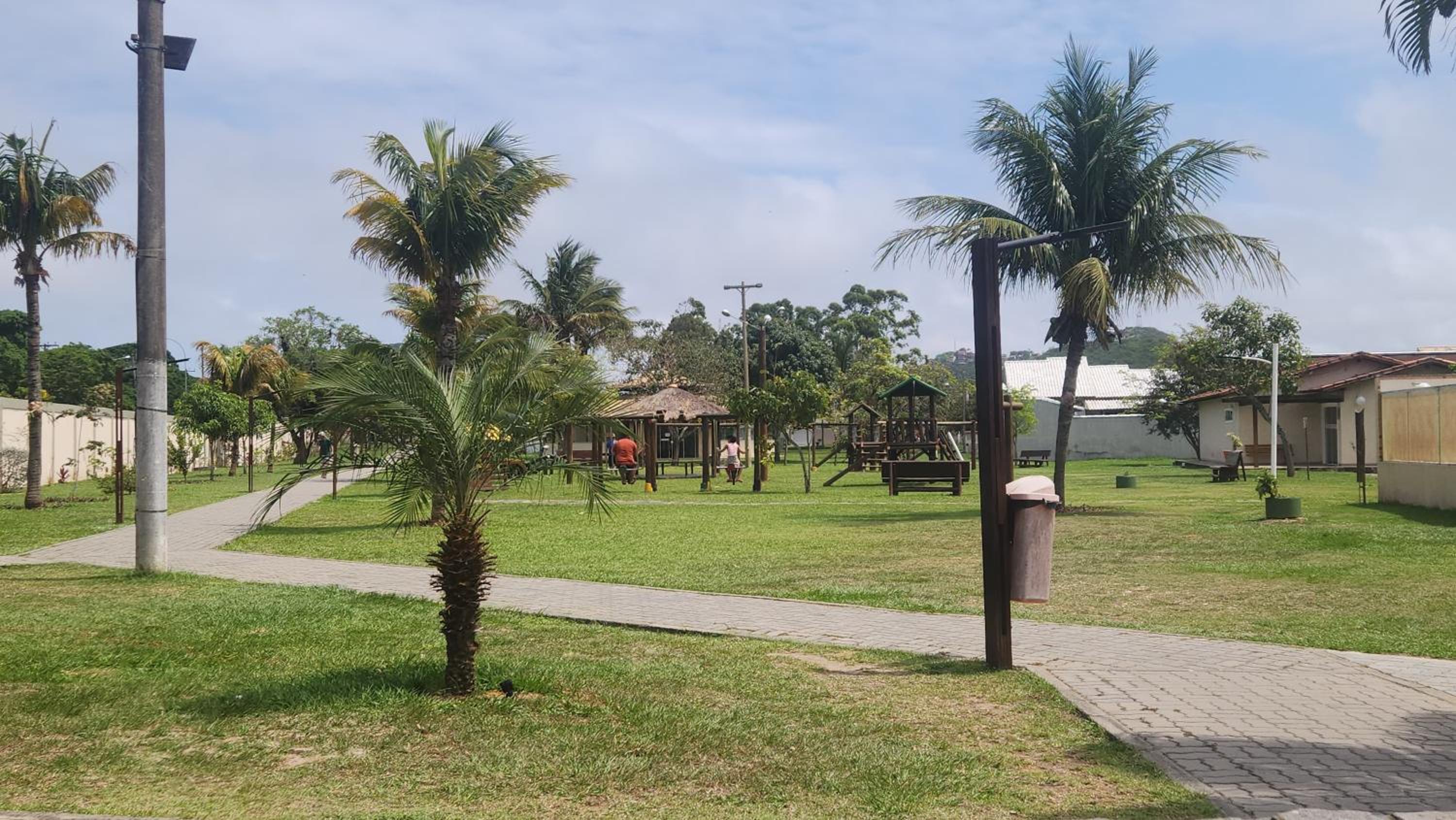 Casa, Praia, Peró com Piscina e Hidro Aquecida