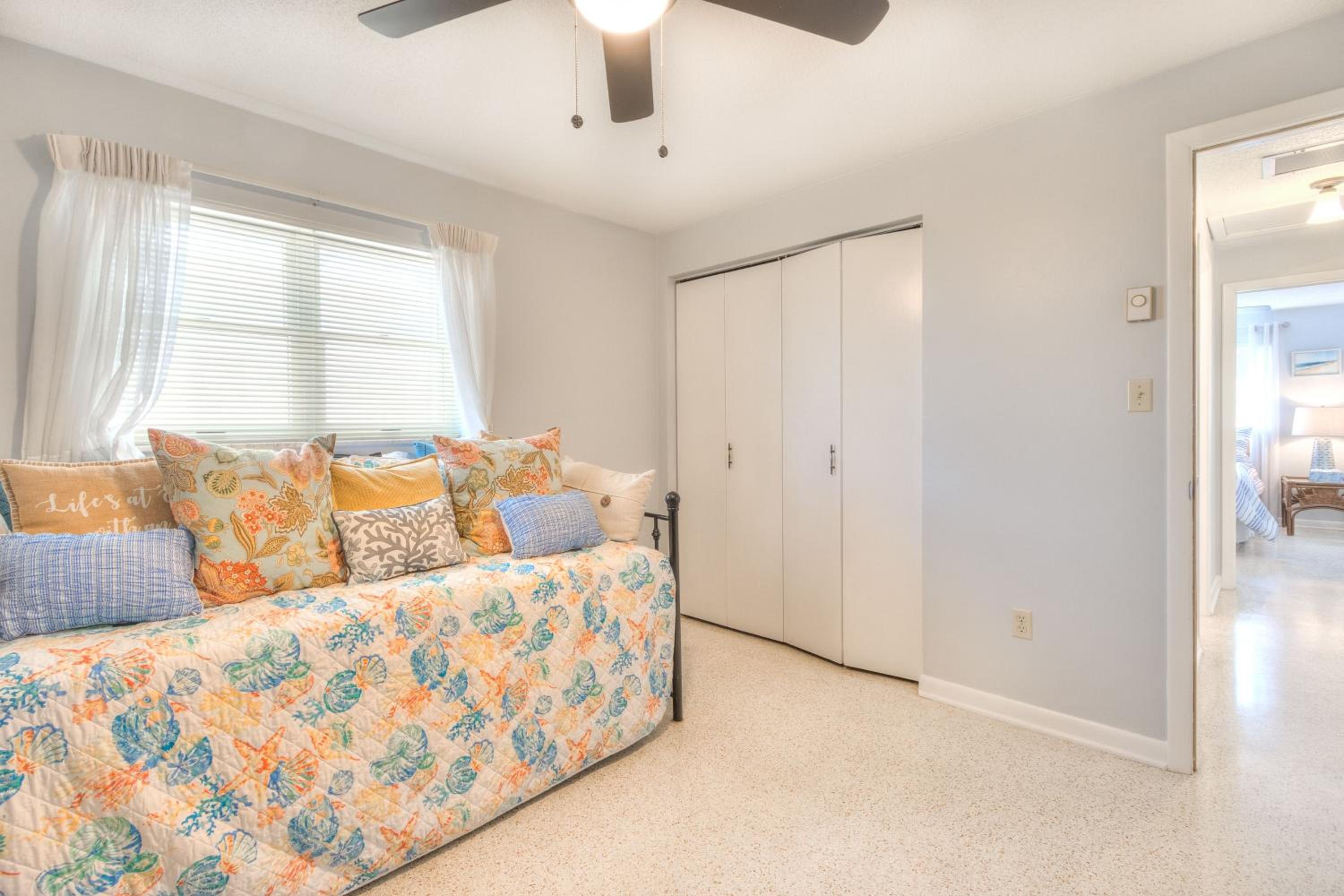 Gulf Breeze - Gulf Front Monthly Rental view 3