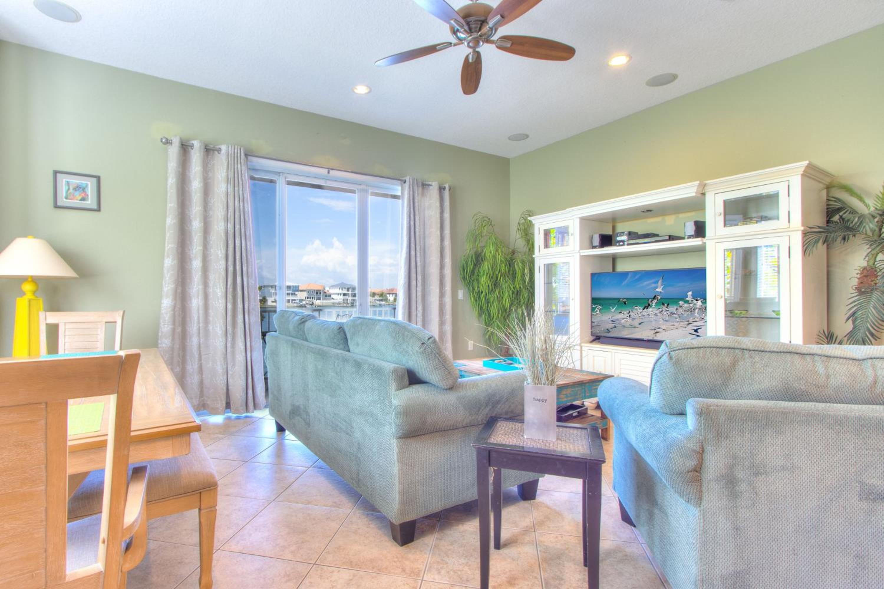 Bayway Luxury Waterfront Townhome & Pool view 4