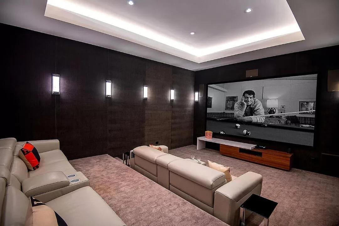 Trousdale Estates Luxury Haven