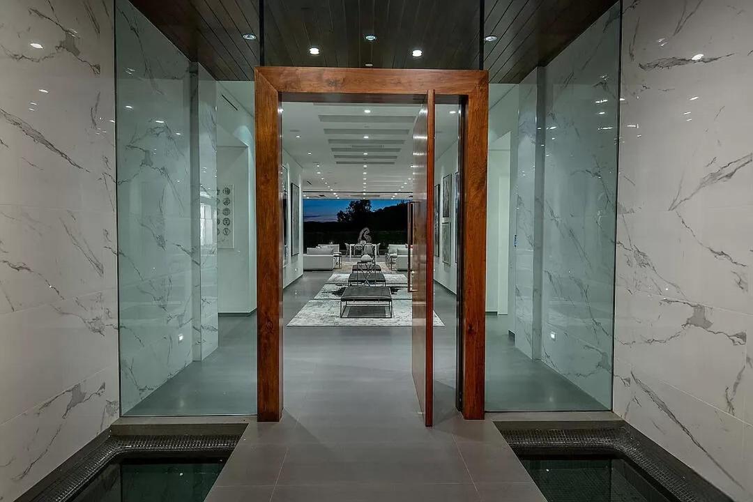 Trousdale Estates Luxury Haven
