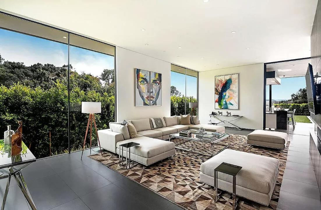 Trousdale Estates Luxury Haven