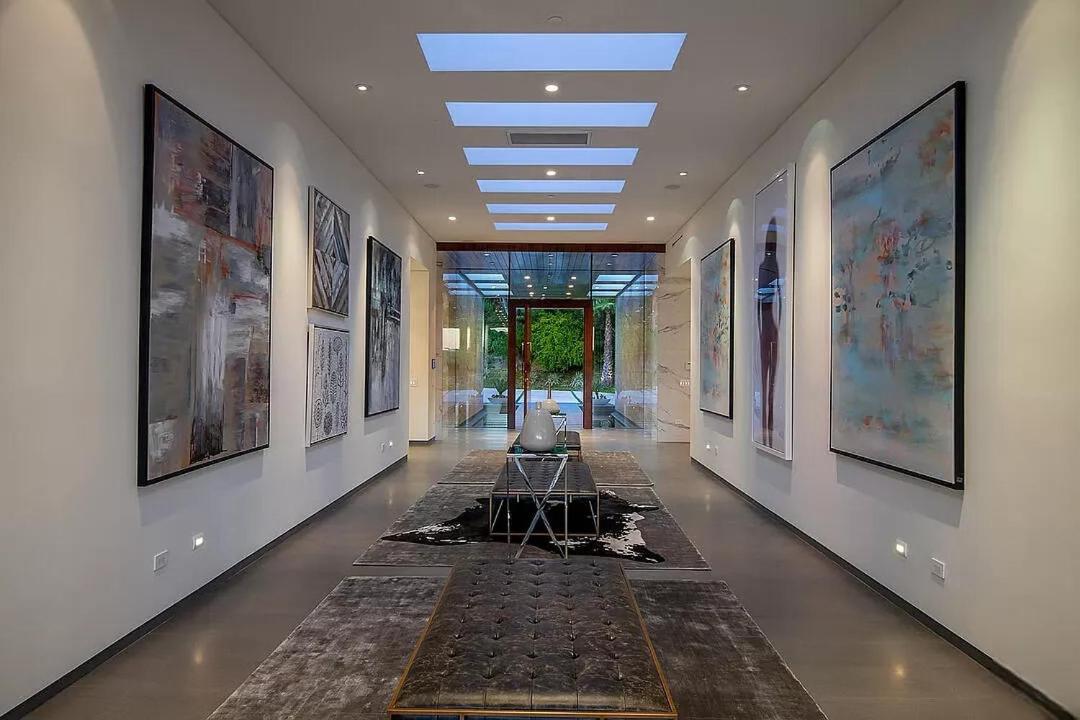 Trousdale Estates Luxury Haven