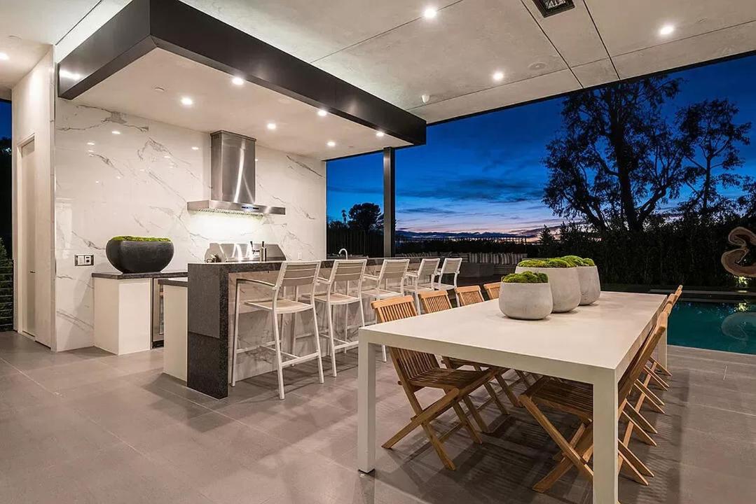 Trousdale Estates Luxury Haven