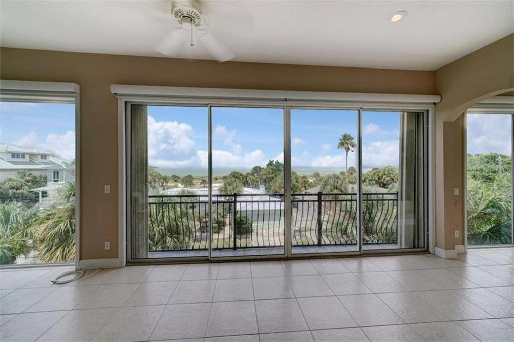 Sweet Escape - Monthly Beach Rental view 2
