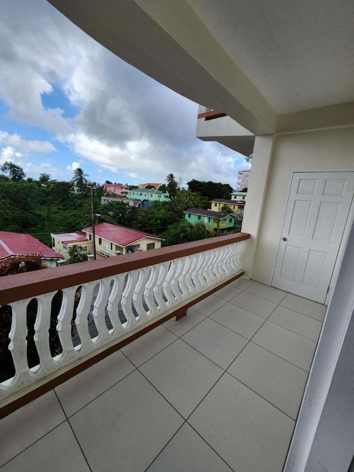 HS Villa - 2 Bedroom Apartment - 4 Single Beds view 5