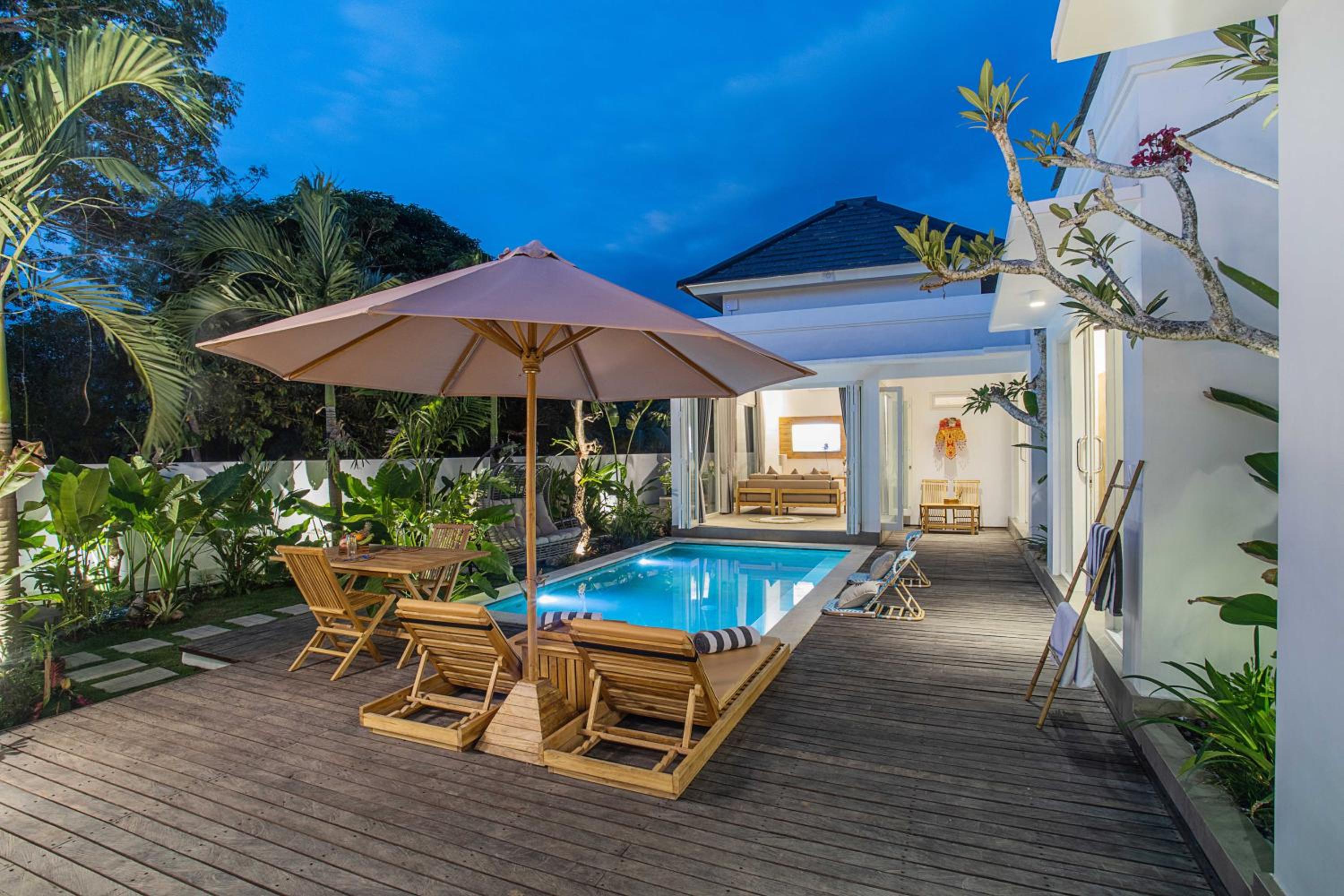 Alas Villa - 3 Bedrooms Private Pool Villas