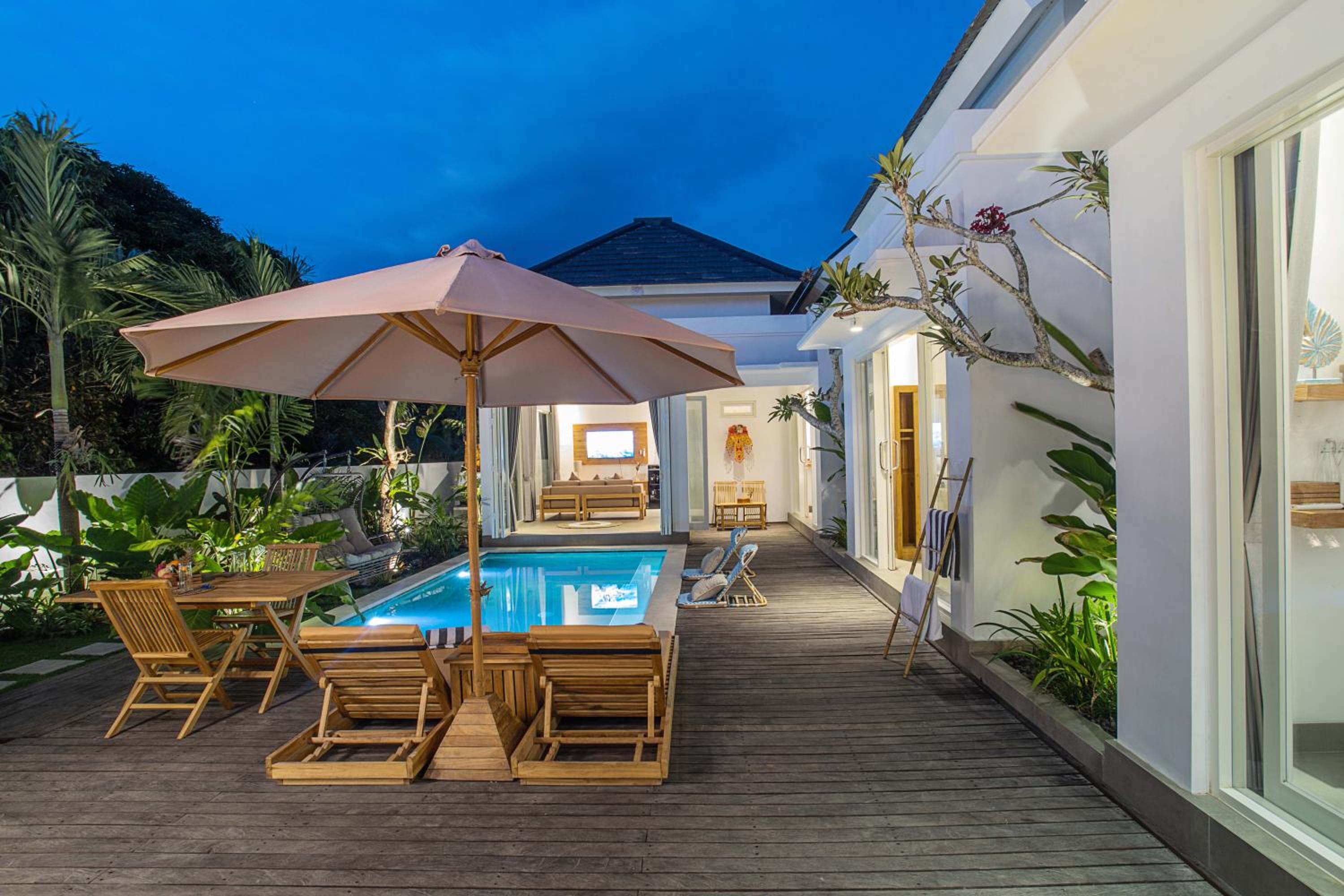 Alas Villa - 3 Bedrooms Private Pool Villas