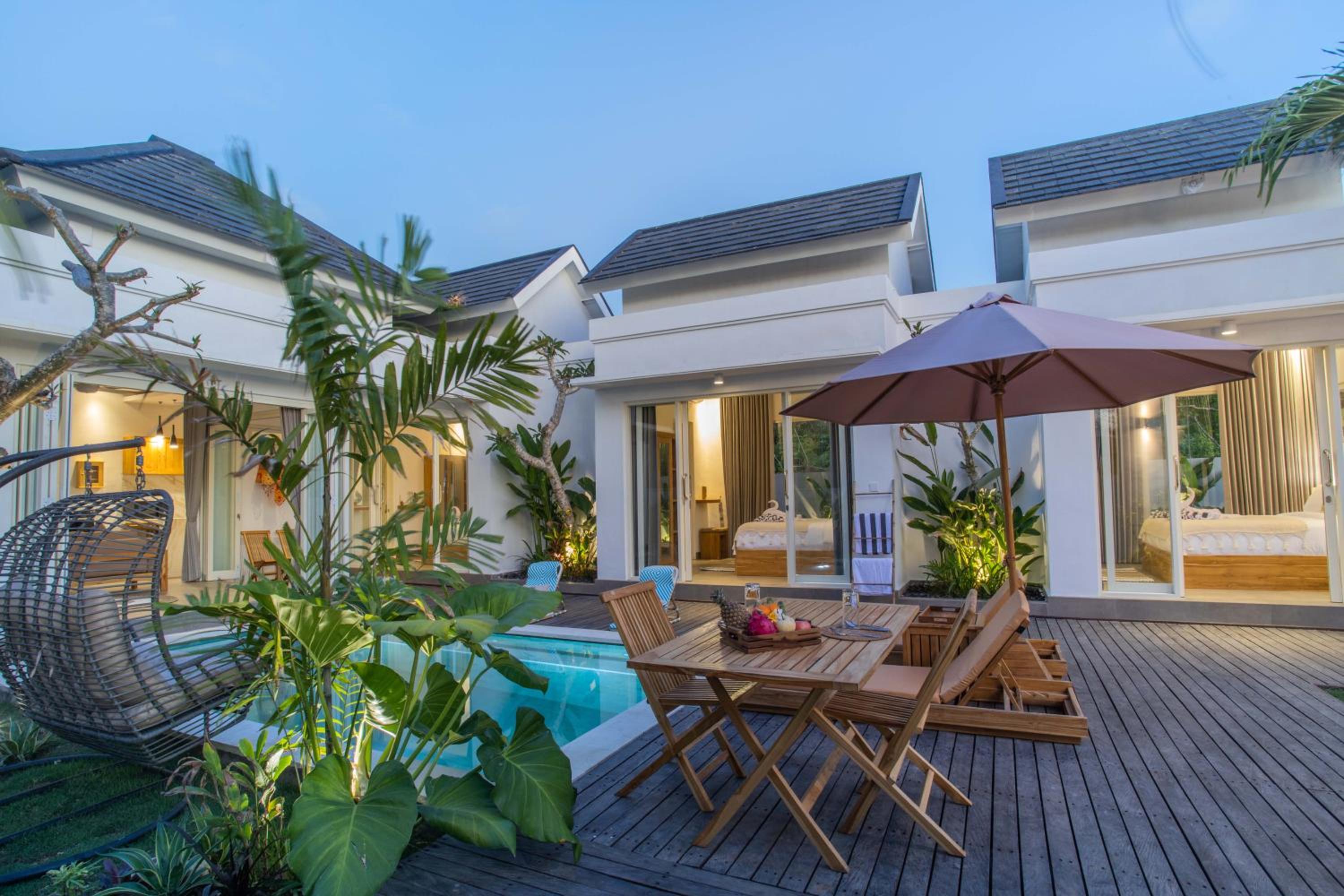 Alas Villa - 3 Bedrooms Private Pool Villas