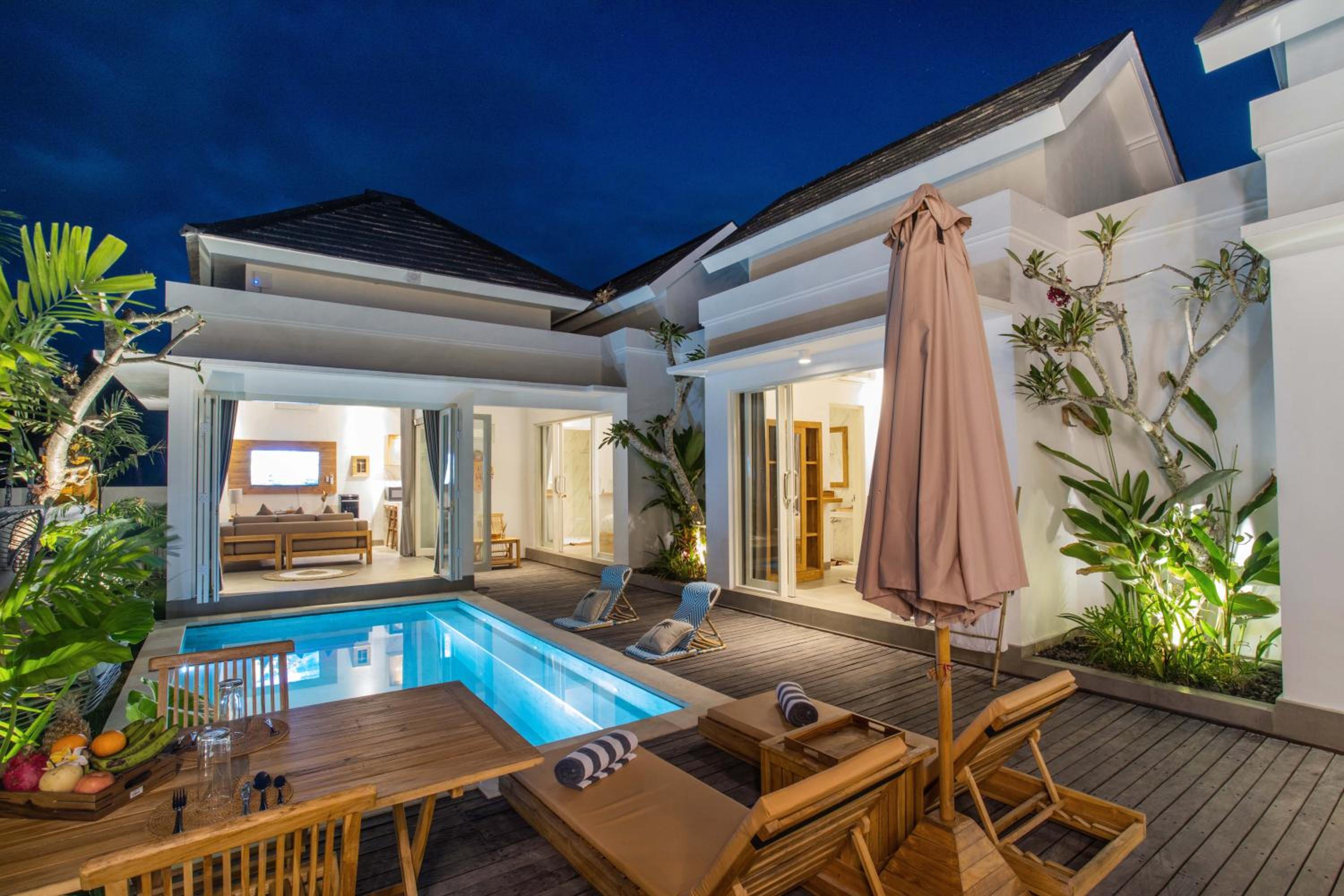 Alas Villa - 3 Bedrooms Private Pool Villas