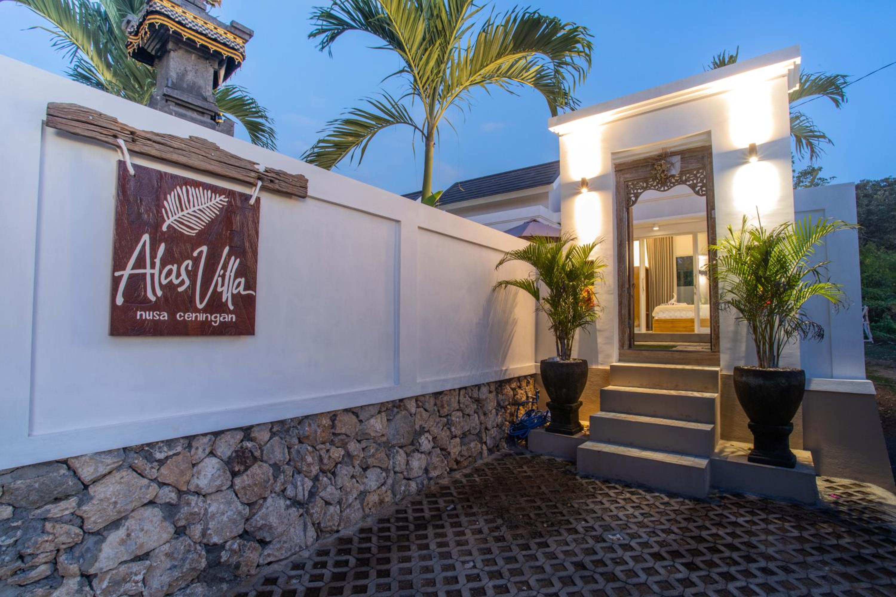Alas Villa - 3 Bedrooms Private Pool Villas