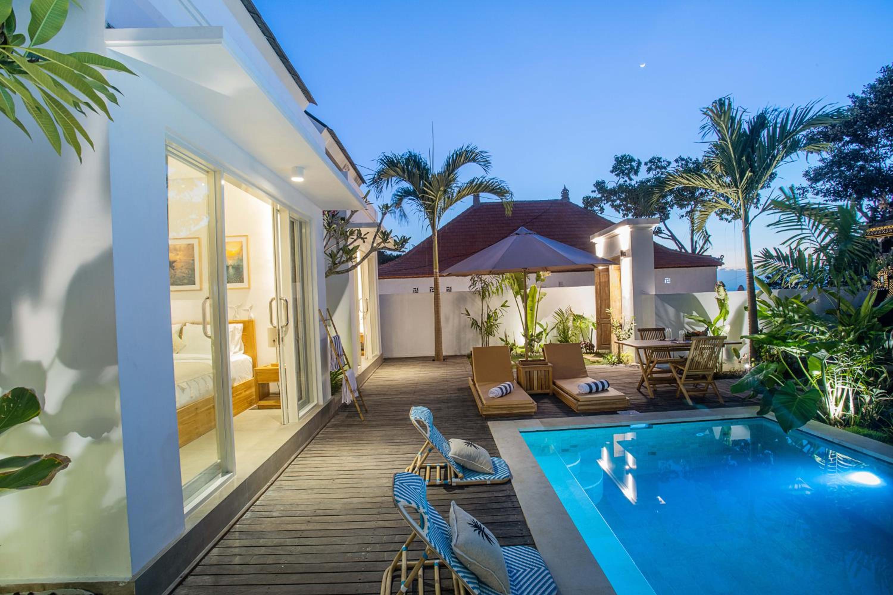 Alas Villa - 3 Bedrooms Private Pool Villas