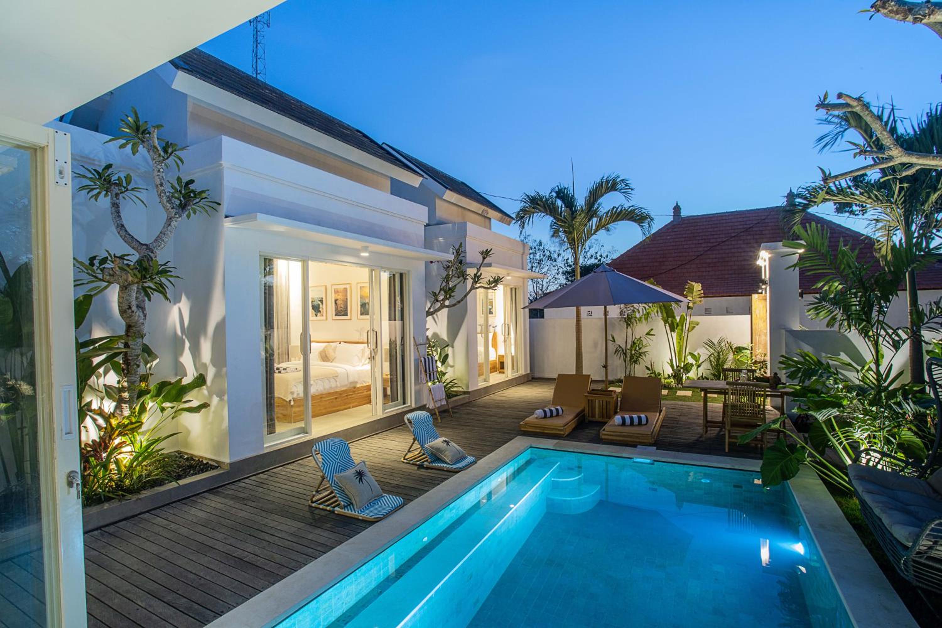 Alas Villa - 3 Bedrooms Private Pool Villas