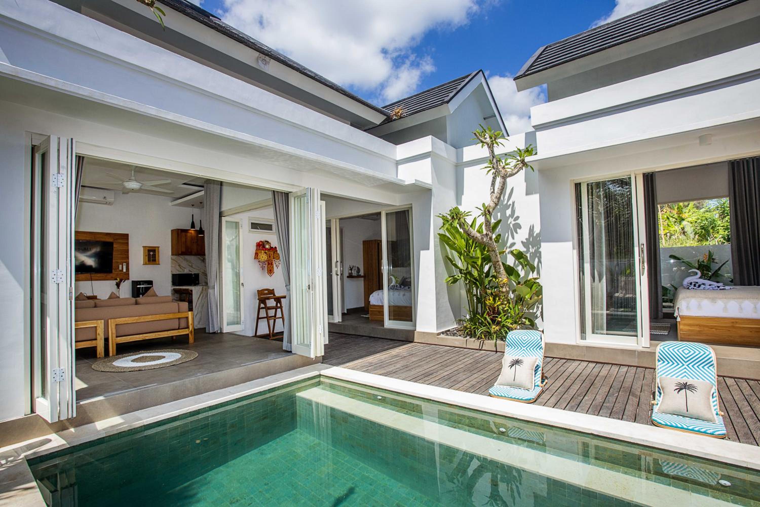 Alas Villa - 3 Bedrooms Private Pool Villas