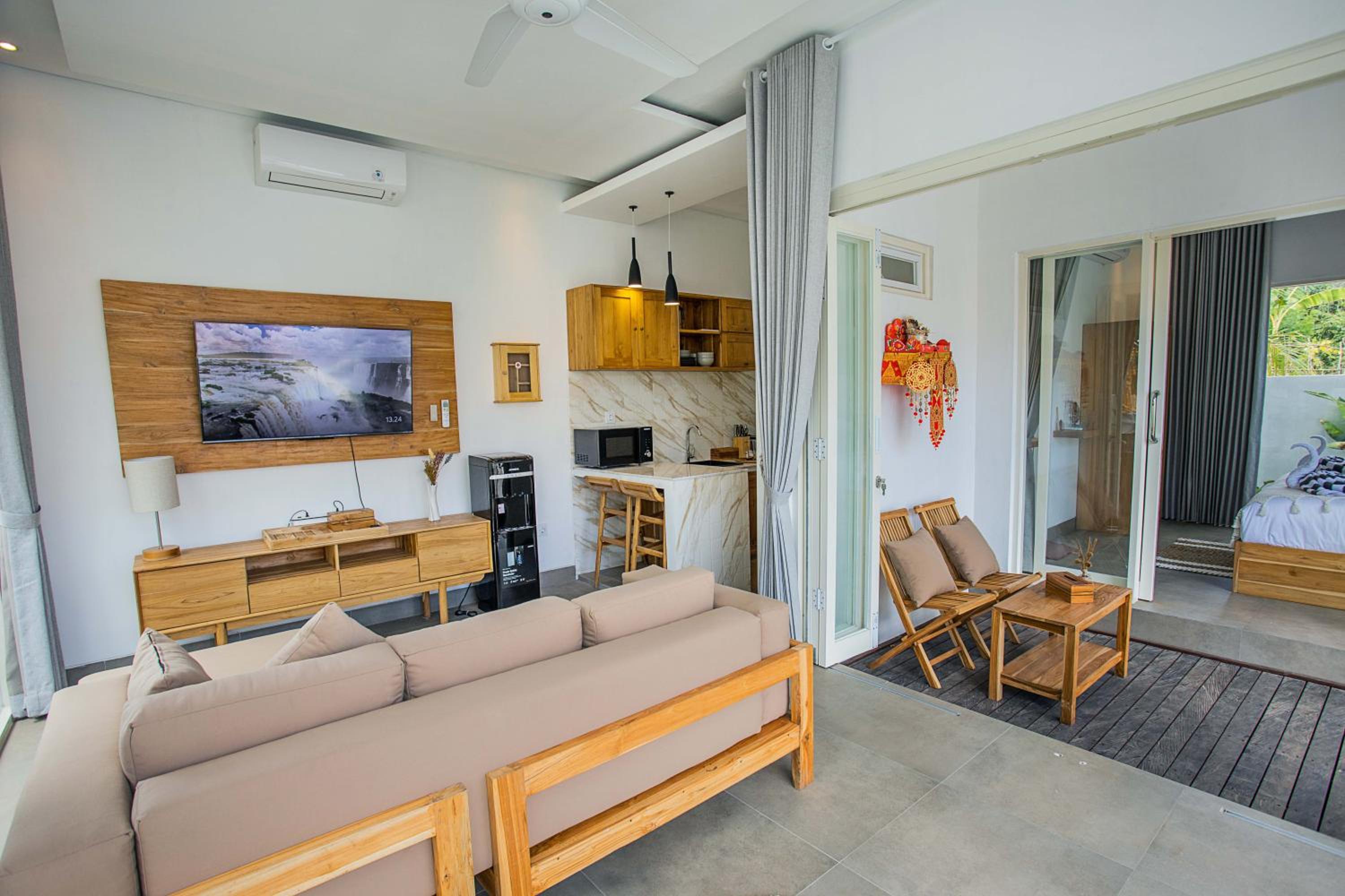 Alas Villa - 3 Bedrooms Private Pool Villas