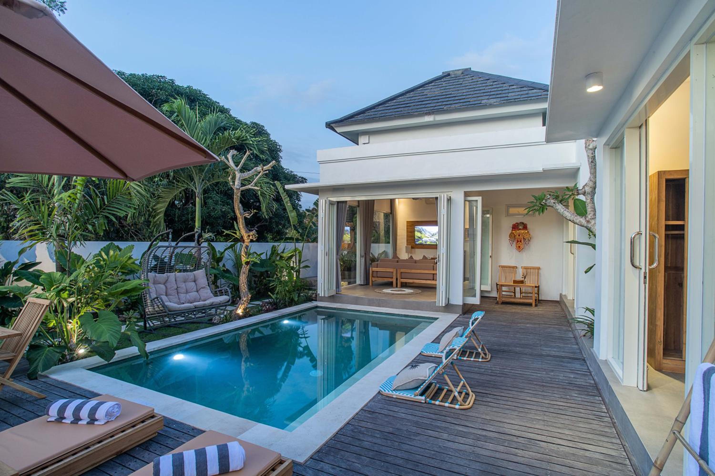 Alas Villa - 3 Bedrooms Private Pool Villas