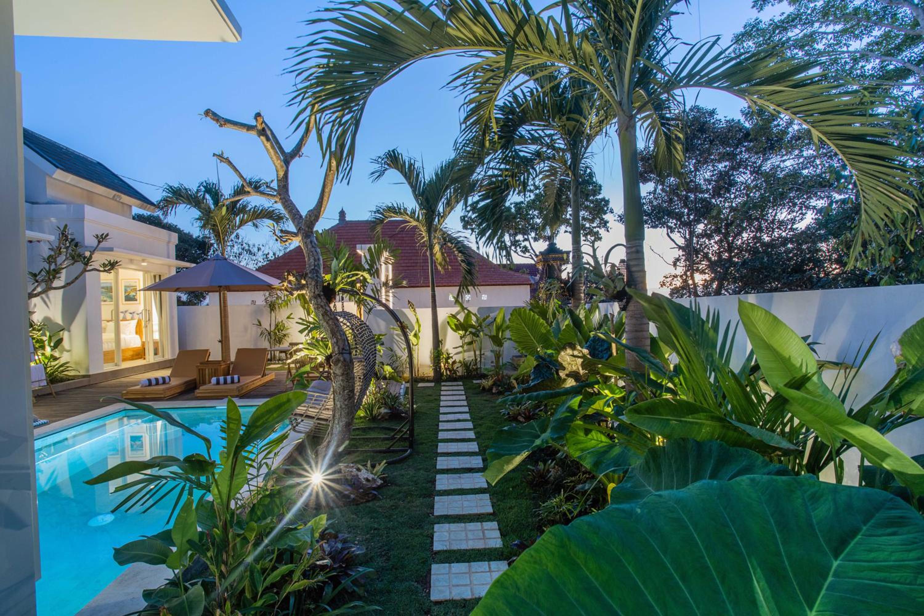 Alas Villa - 3 Bedrooms Private Pool Villas
