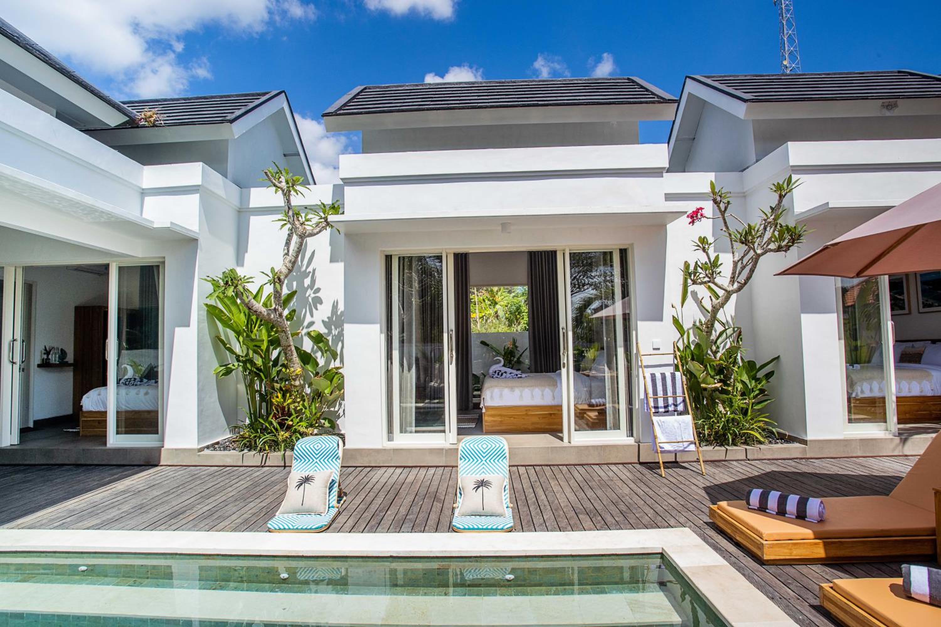 Alas Villa - 3 Bedrooms Private Pool Villas