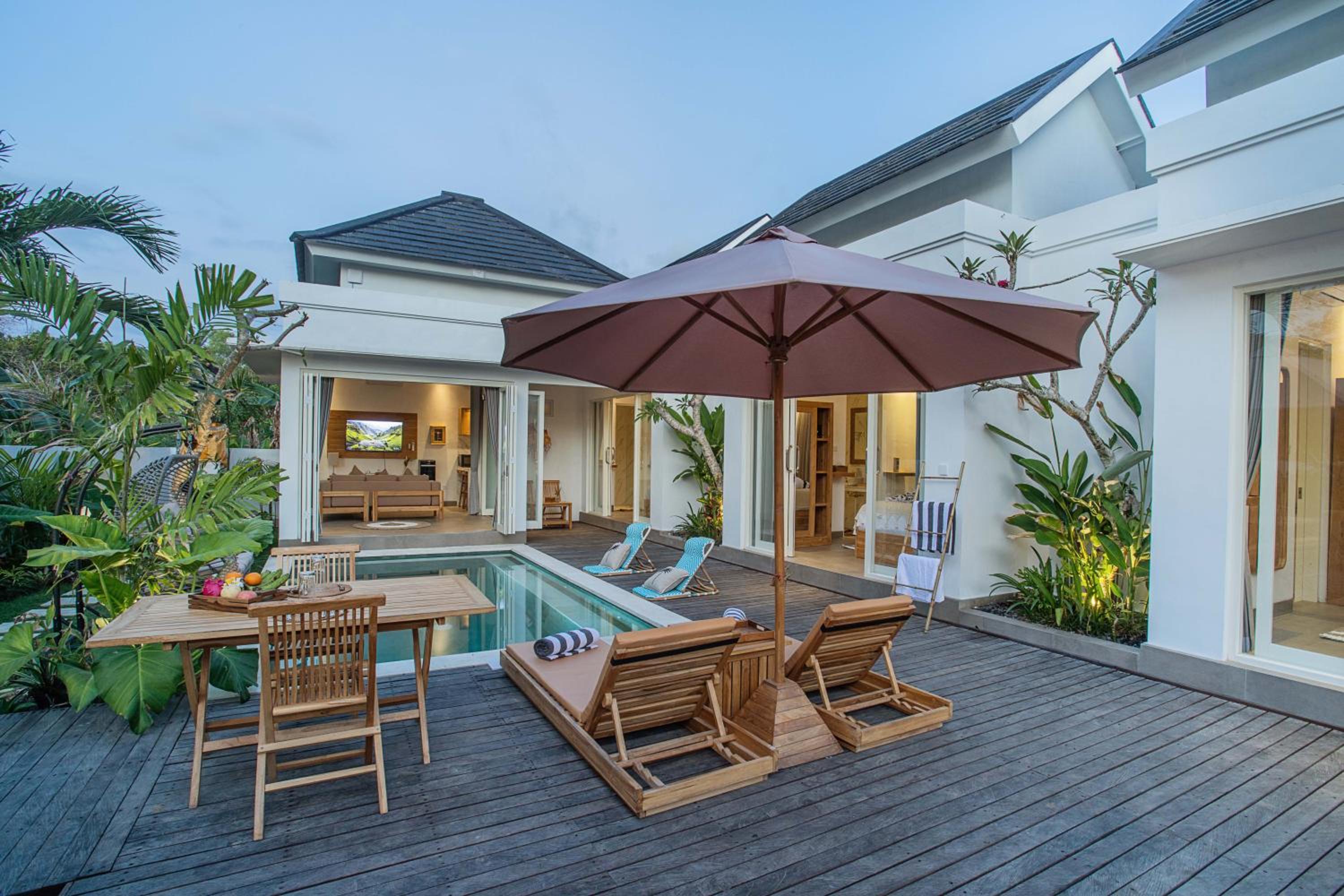 Alas Villa - 3 Bedrooms Private Pool Villas