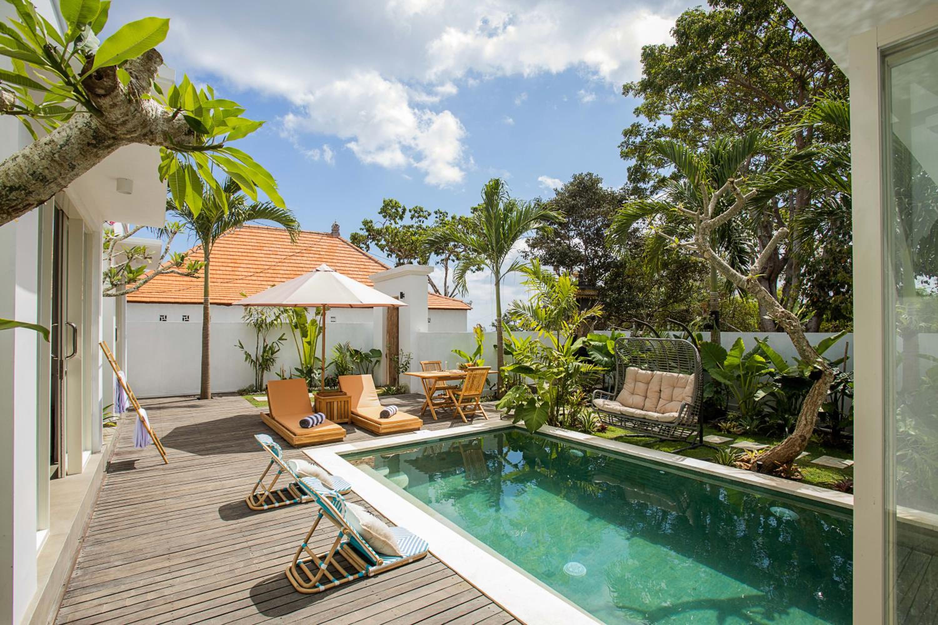 Alas Villa - 3 Bedrooms Private Pool Villas