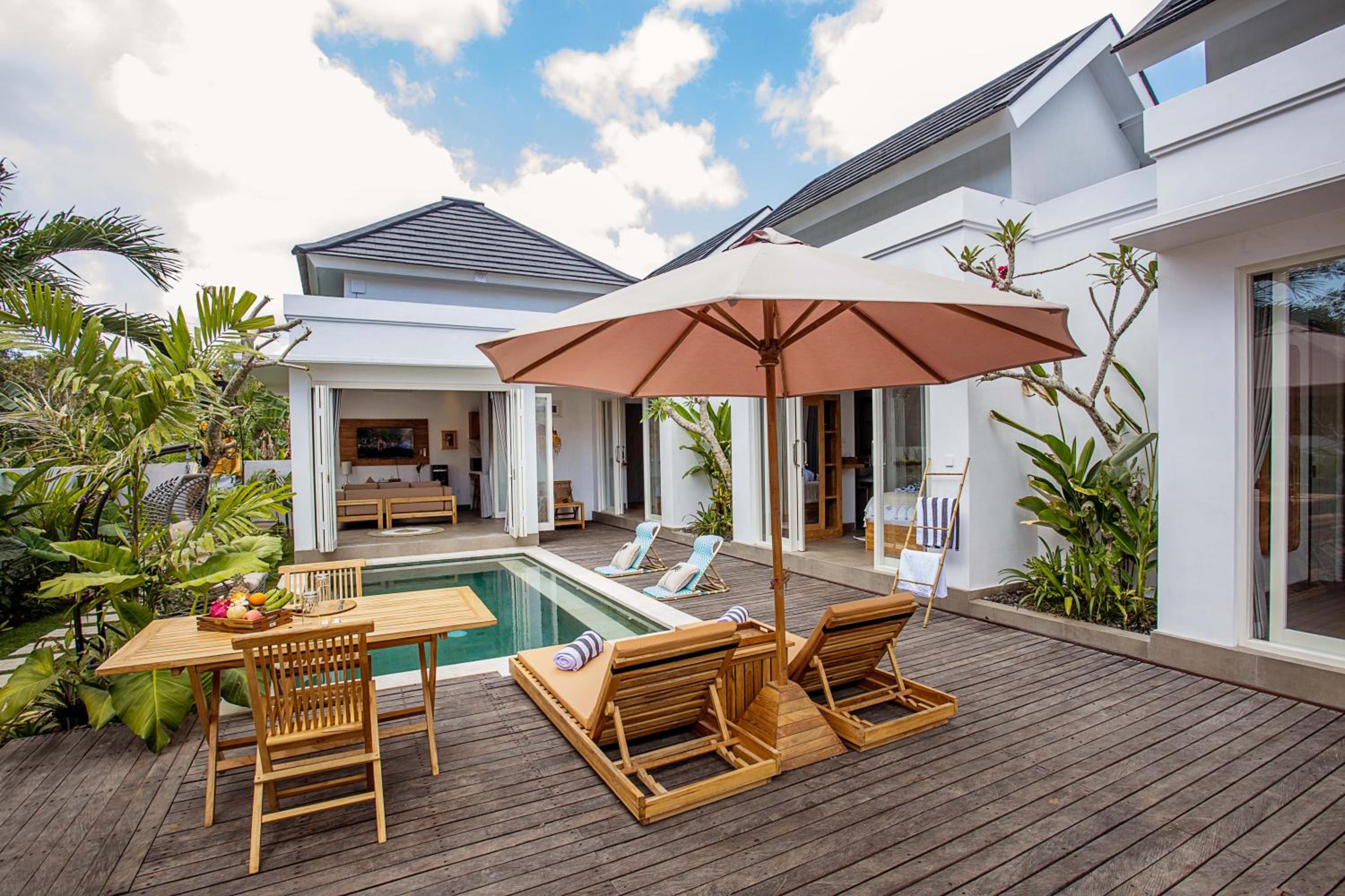 Alas Villa - 3 Bedrooms Private Pool Villas