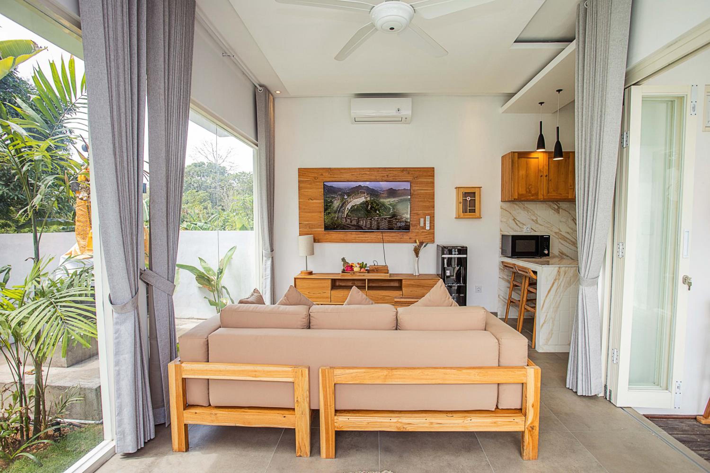 Alas Villa - 3 Bedrooms Private Pool Villas
