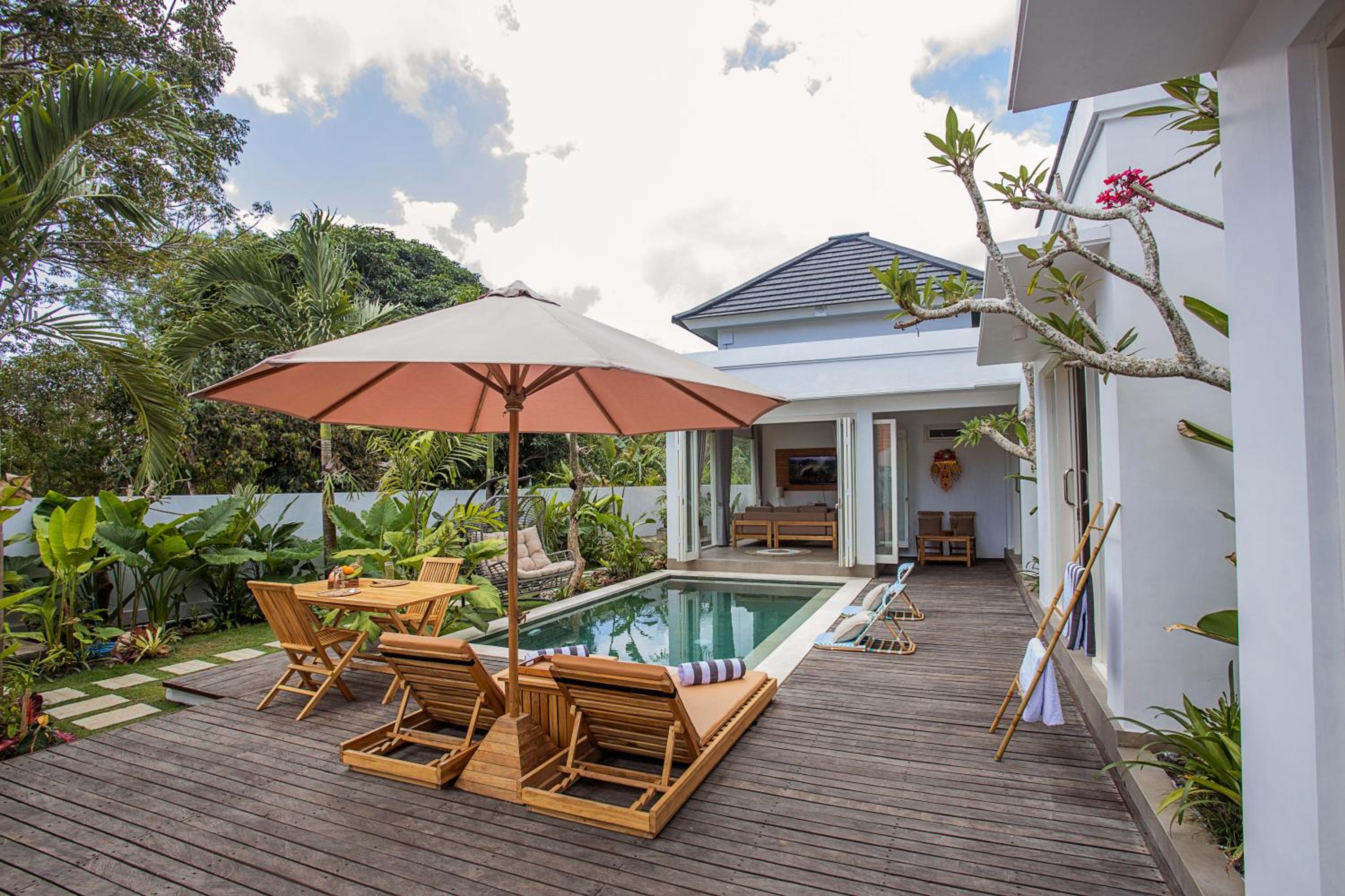 Alas Villa - 3 Bedrooms Private Pool Villas