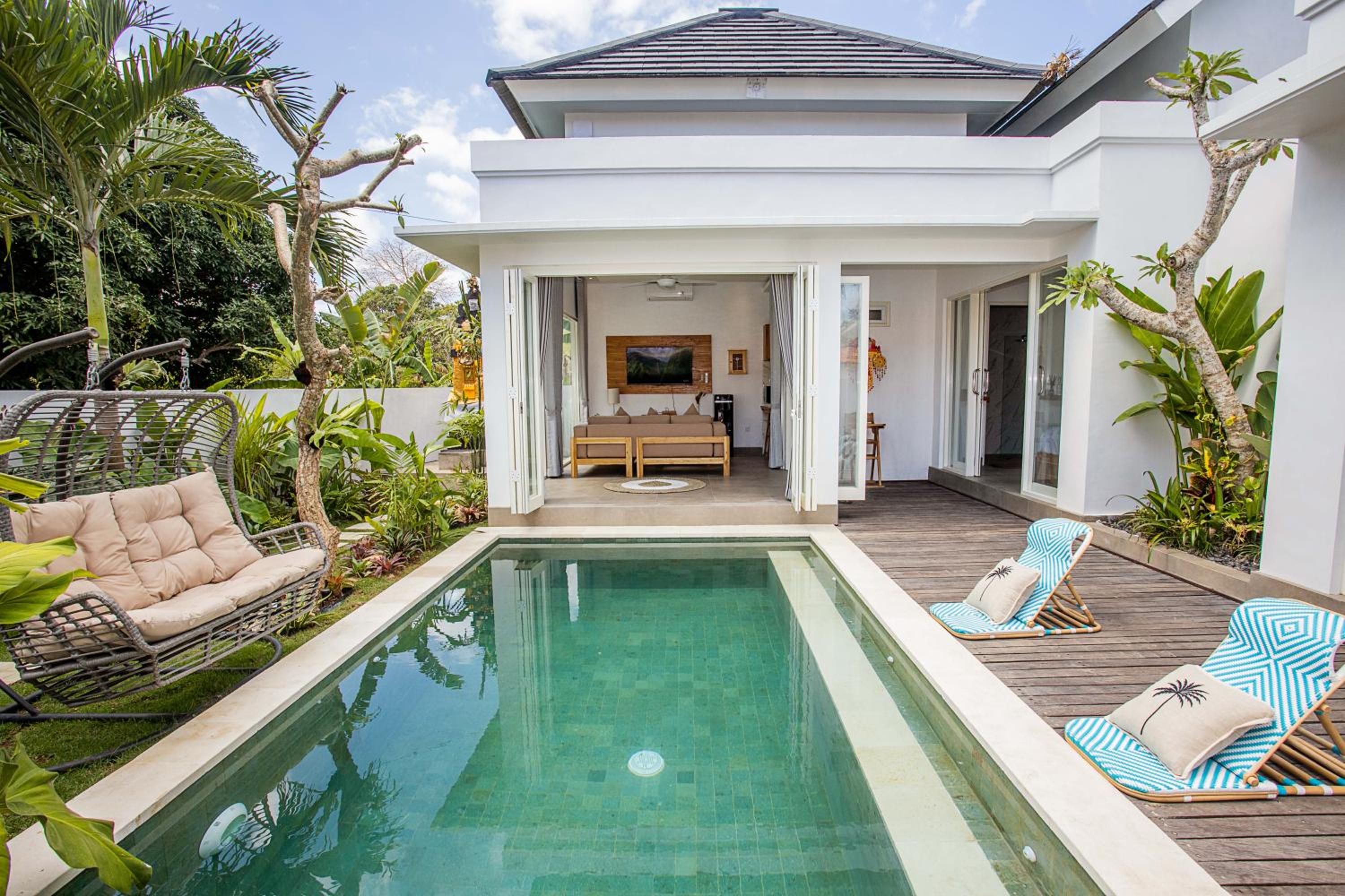 Alas Villa - 3 Bedrooms Private Pool Villas