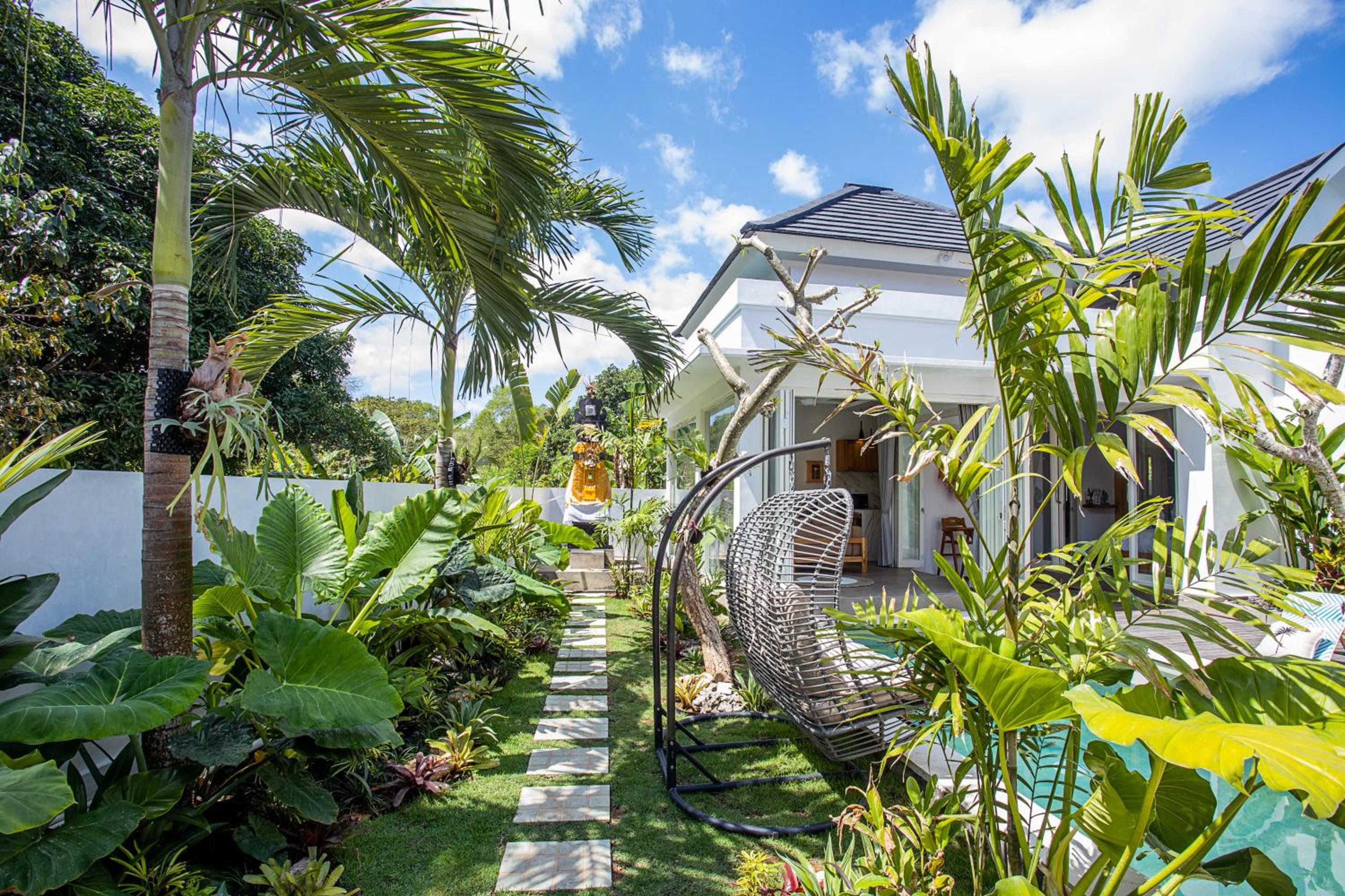Alas Villa - 3 Bedrooms Private Pool Villas